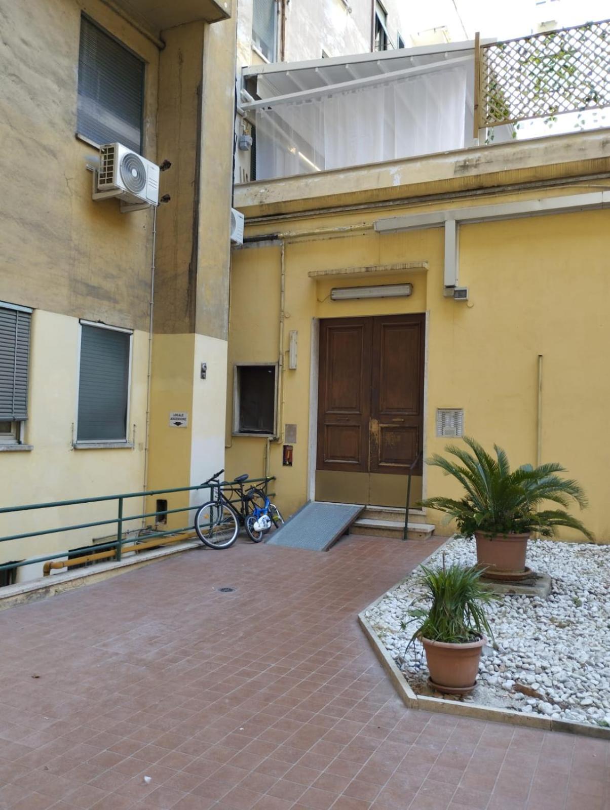 Apartment Ych-ambra A San Giovanni Rome