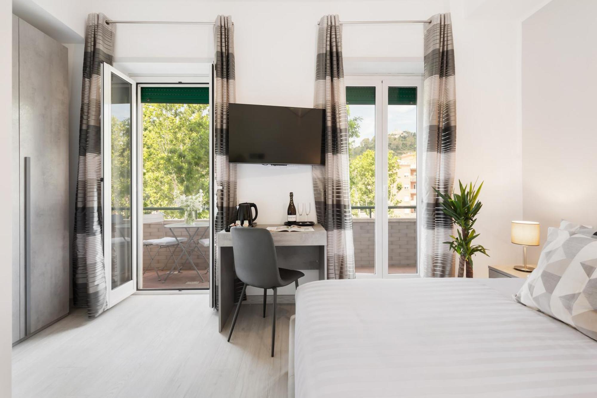 Clodio Welcome - 5 Arredate Con Bagno Interno - Zona Comune - Condizionatori - Guest house