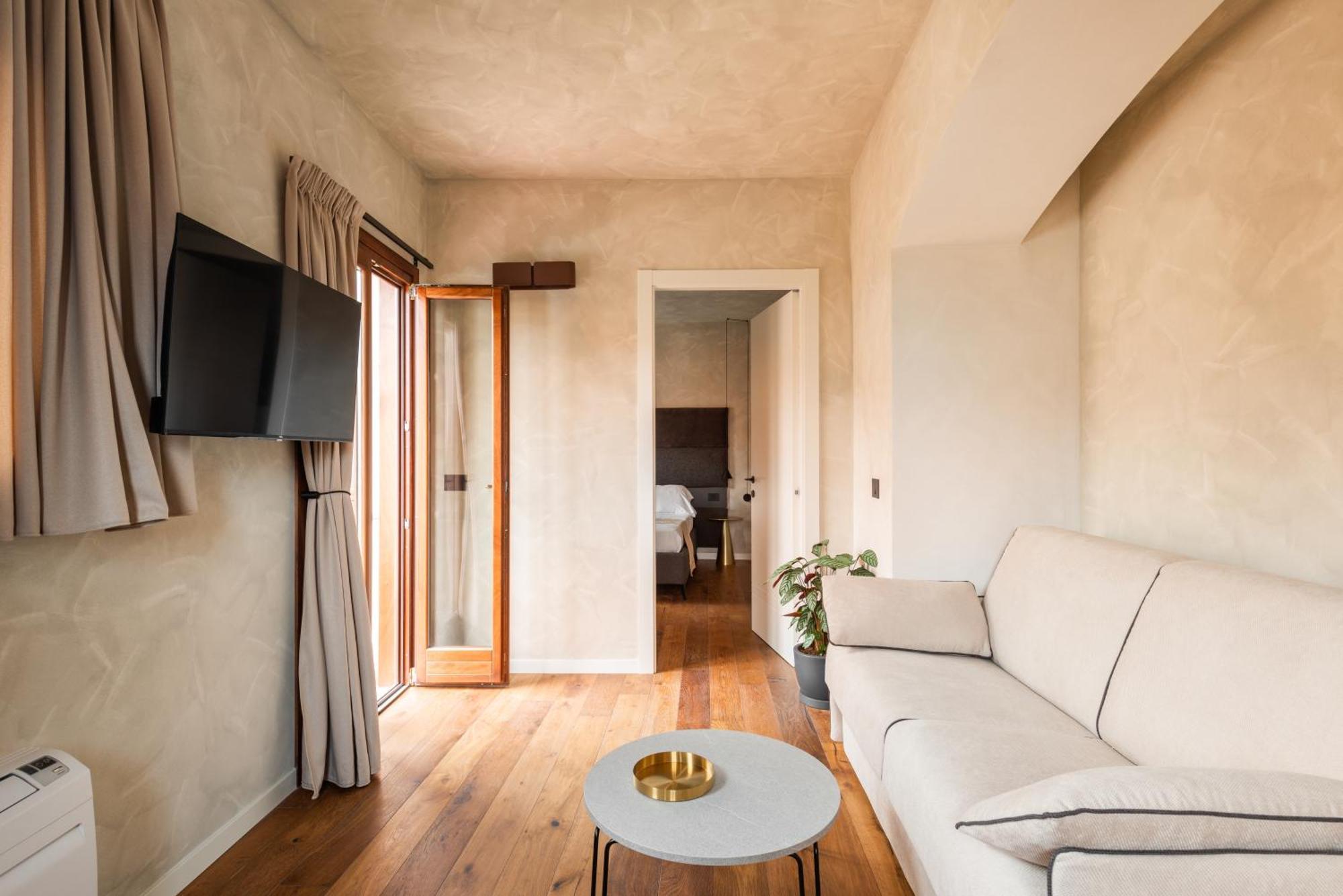 Residenza Leutari * Rome