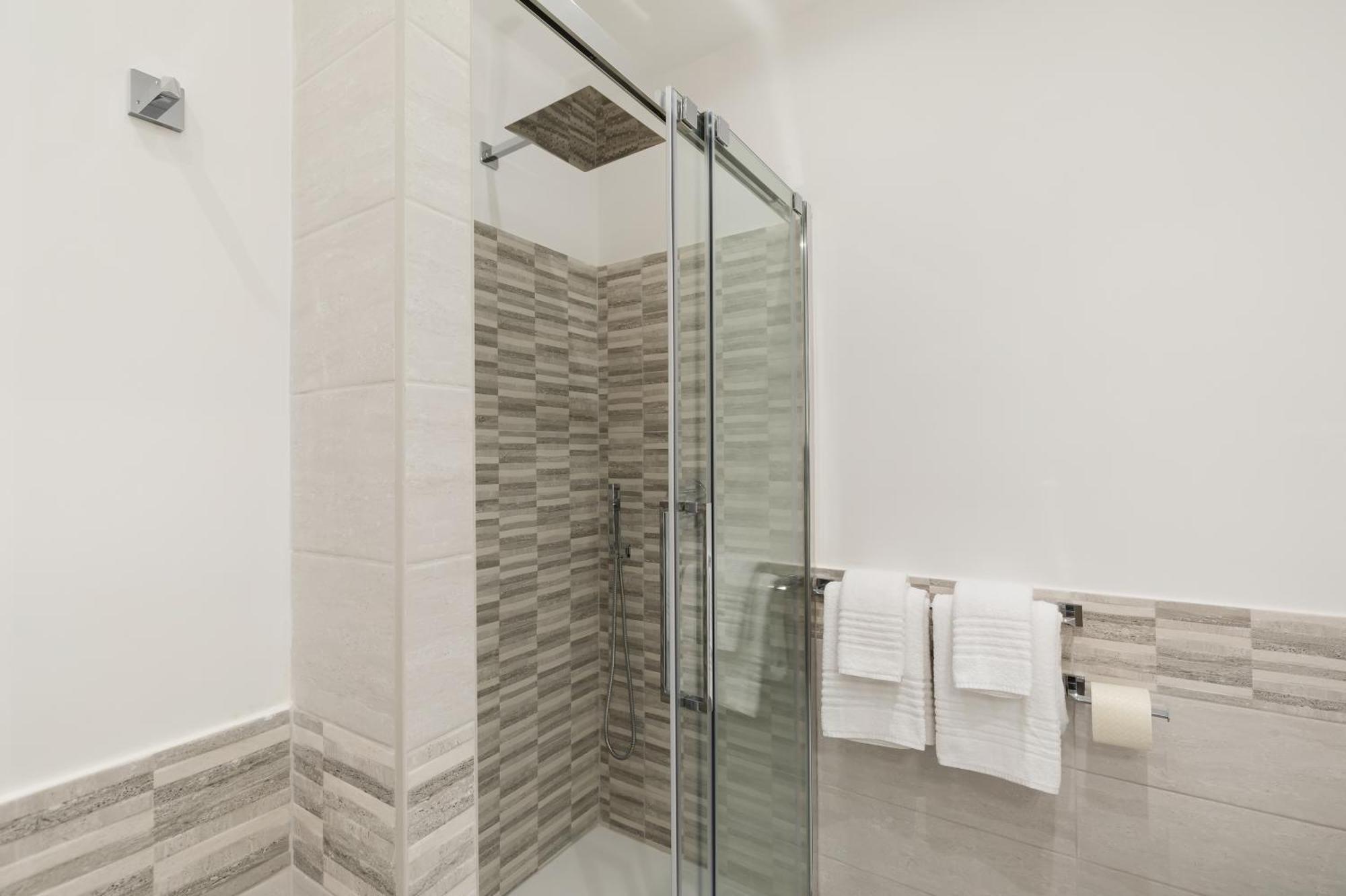 Guest house Clodio Welcome - 5 Arredate Con Bagno Interno - Zona Comune - Condizionatori - *