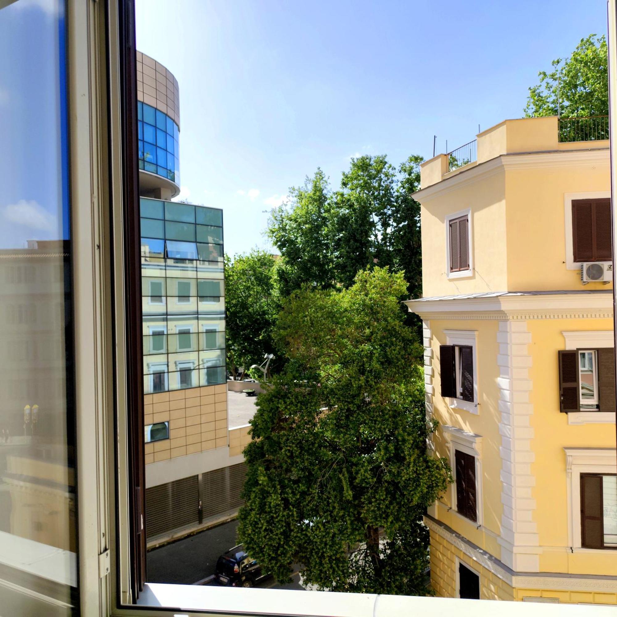Vatican Eco * Rome