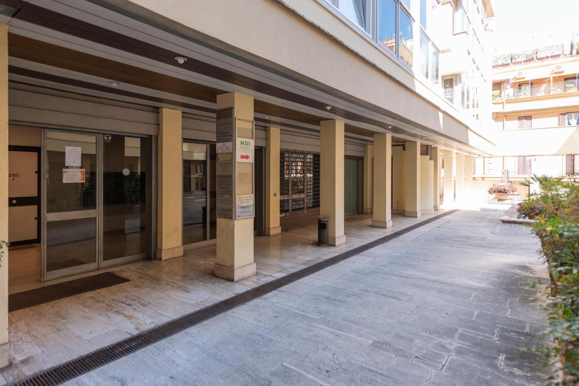 Saint John Gallery * Rome
