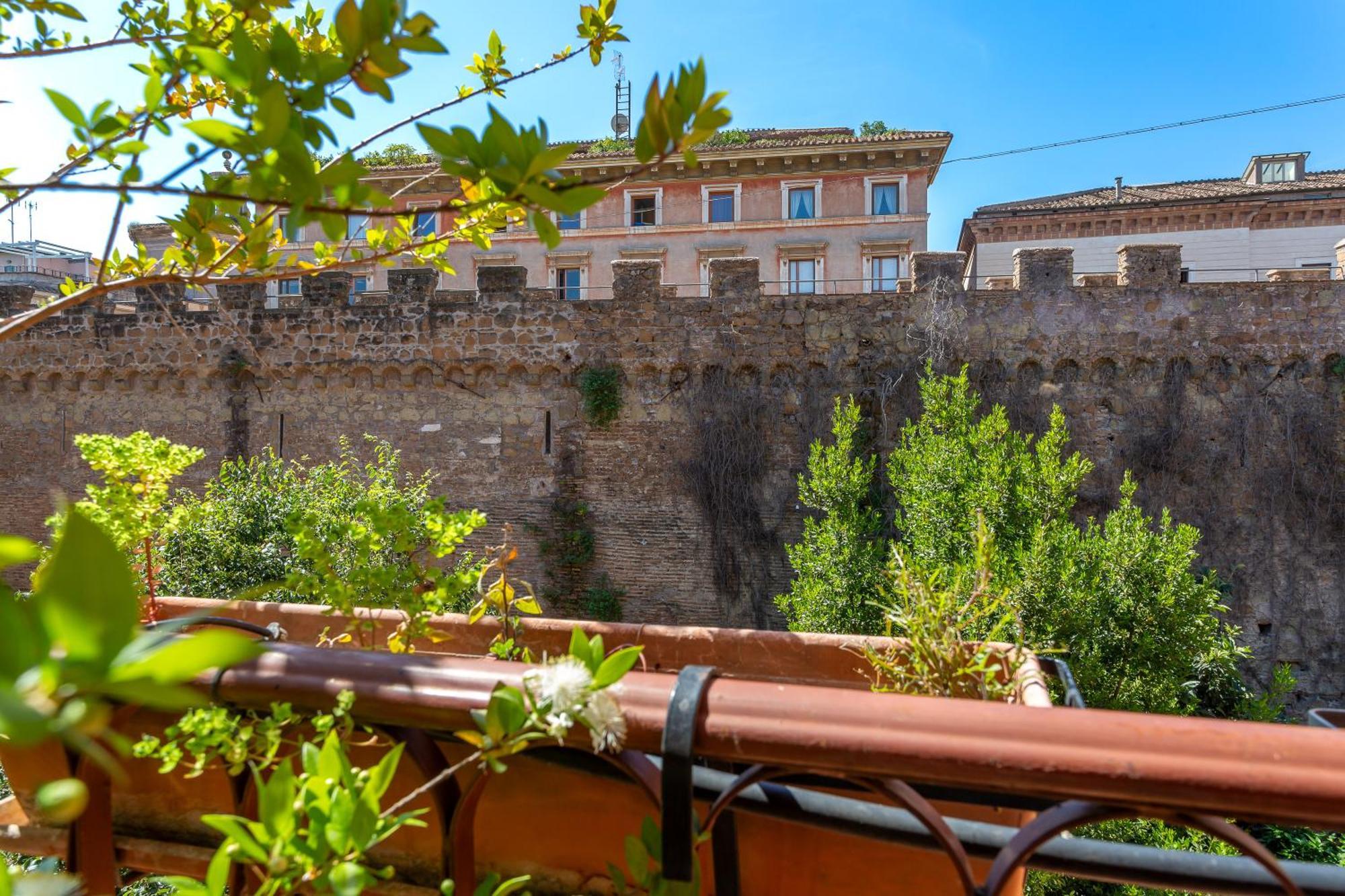 Apartment Iflat Peaceful With Terrace Next To Vatican