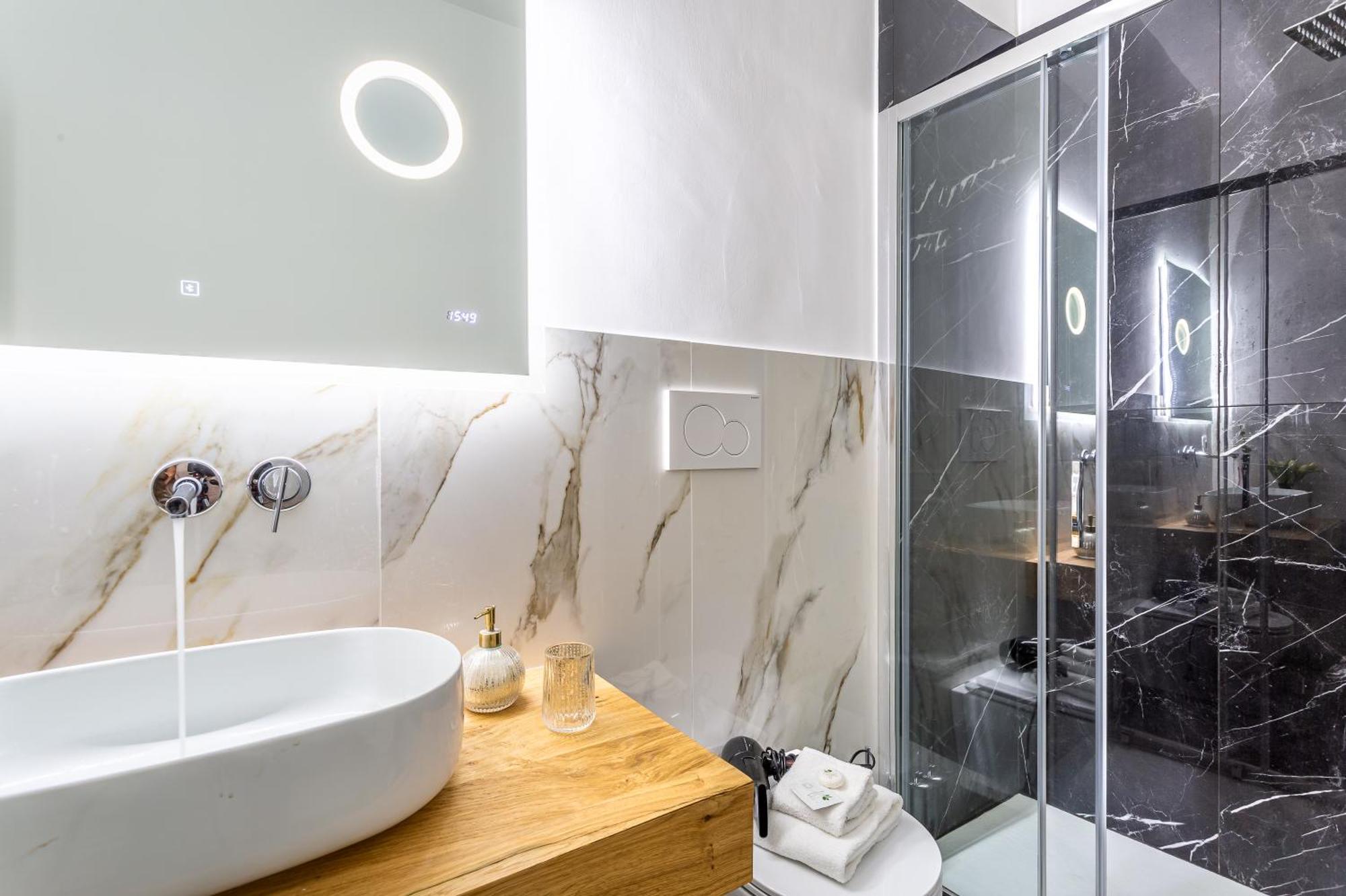 Spanish Steps Caesar Apartment *