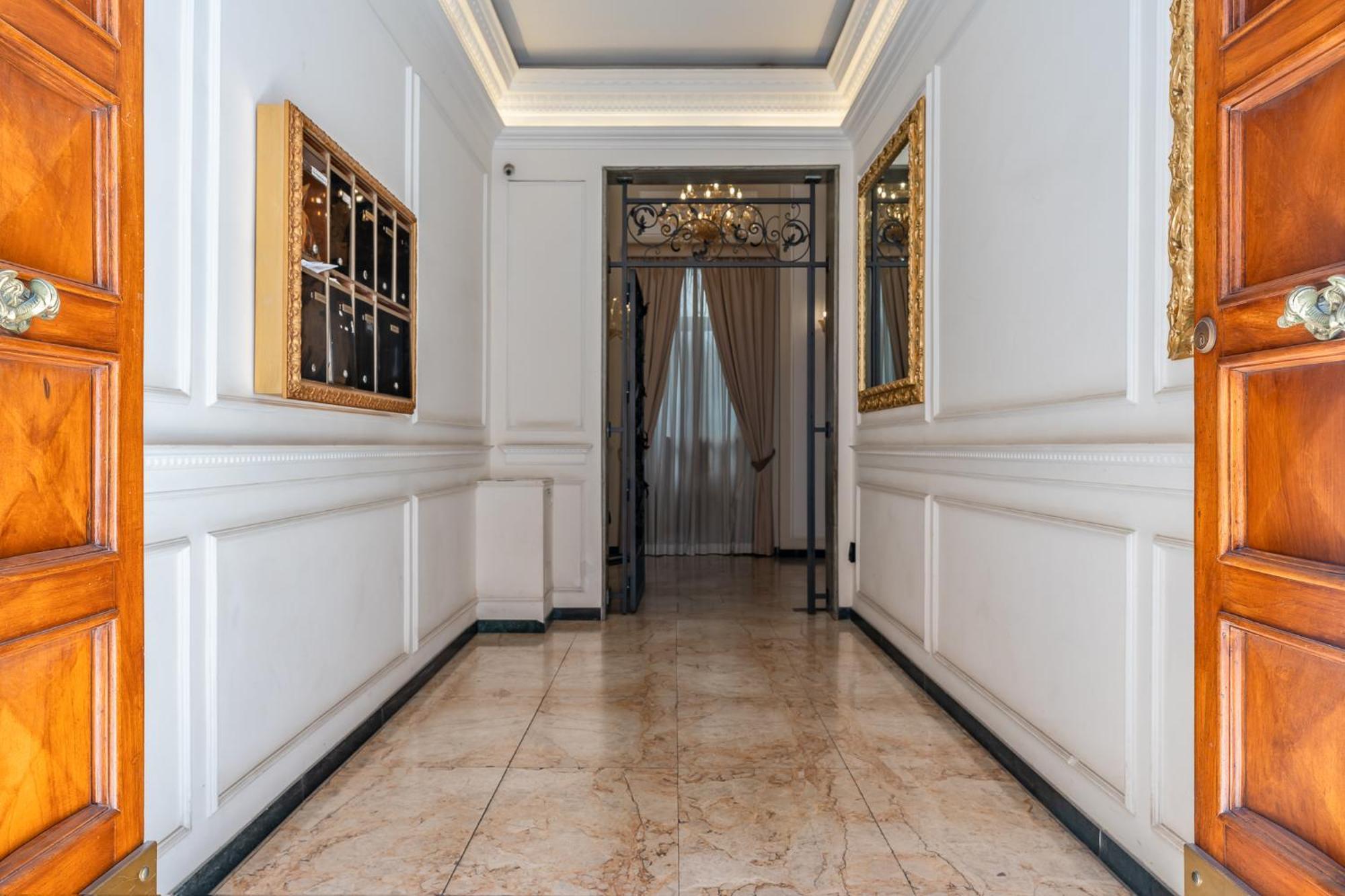 Decimo Meridio- At Spanish Steps- Guest house *