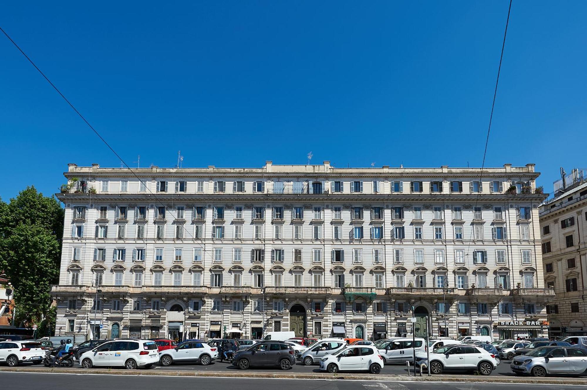 Irex Shining Near Colosseo Appartement *