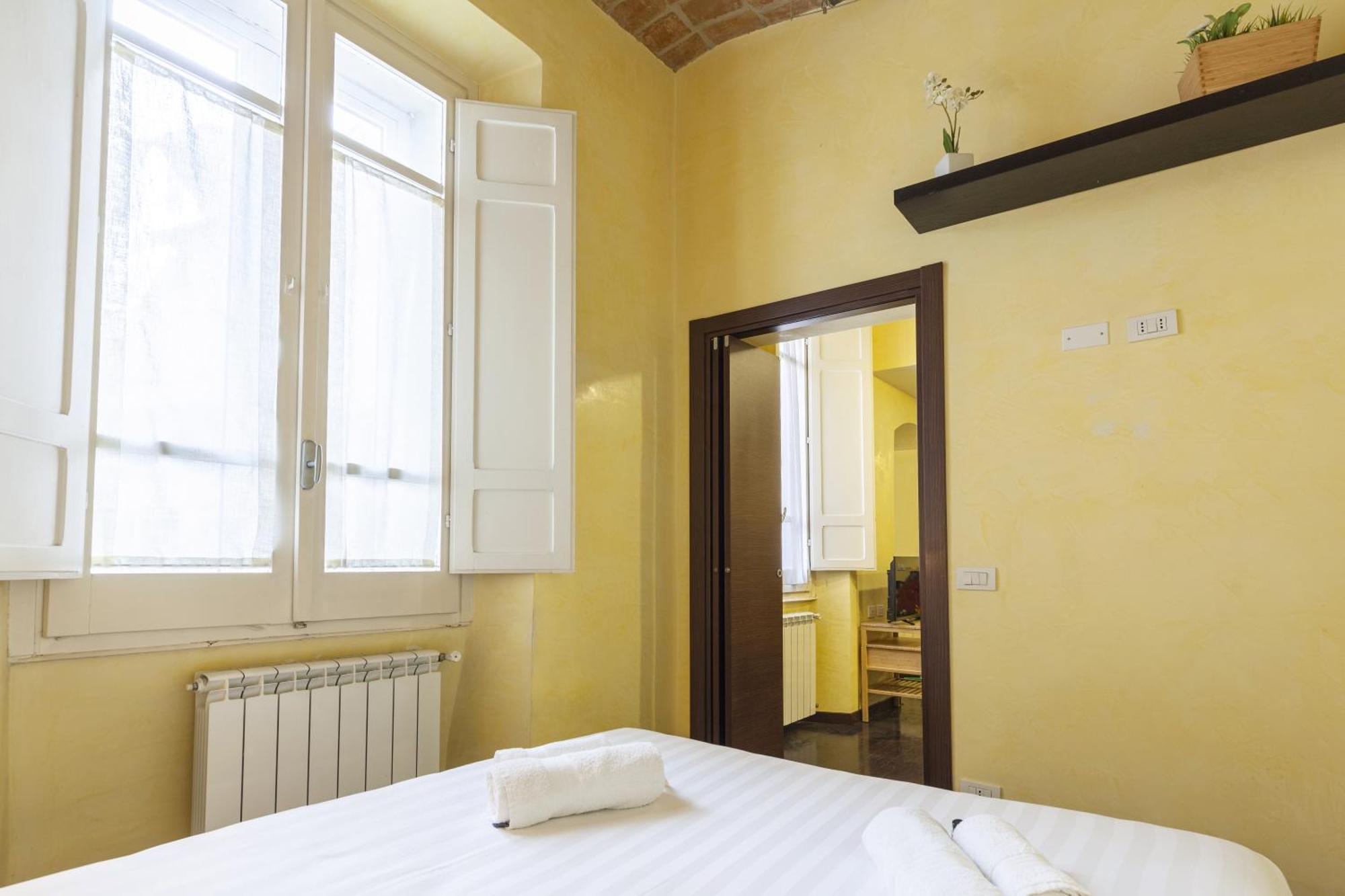 Hostly-urban Oasis Turati-few Steps From Colosseum Appartement Rome