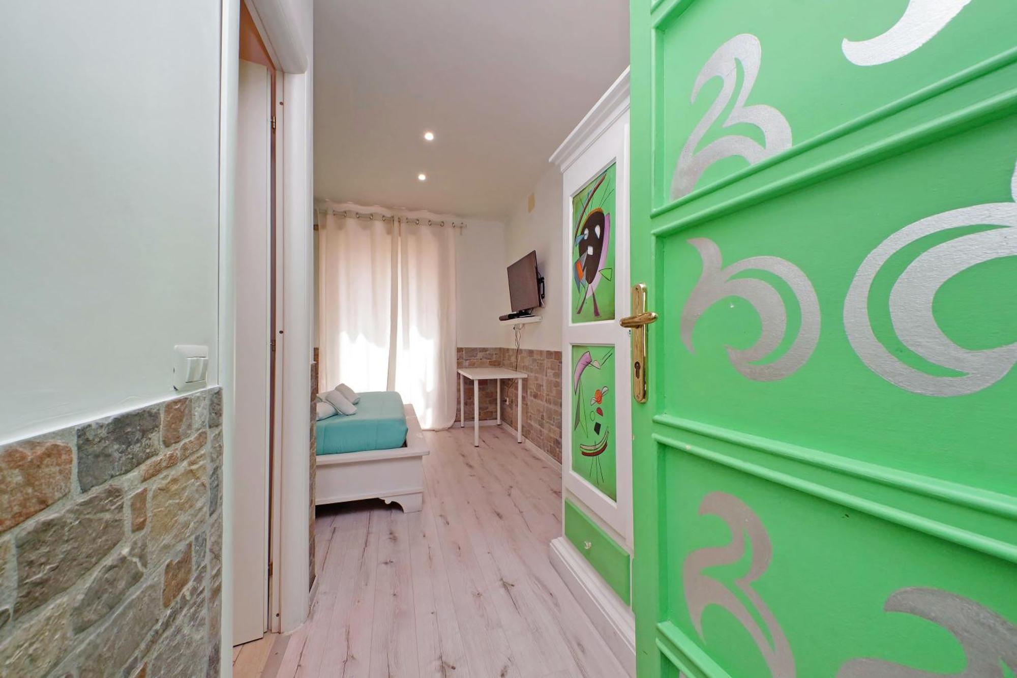 Lucky Domus Appio Rome