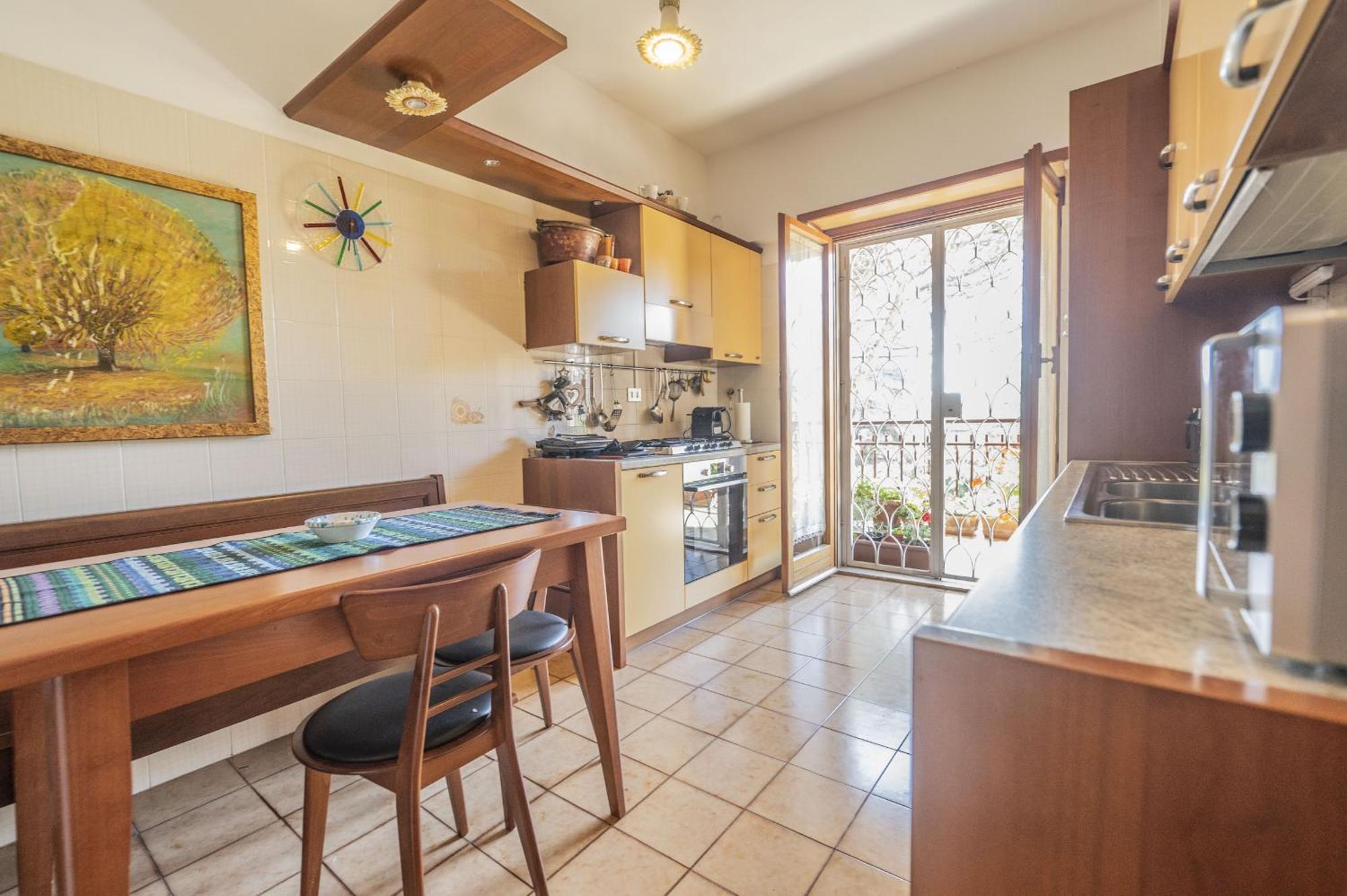 Luminous 2br Family In Residential Area Rome