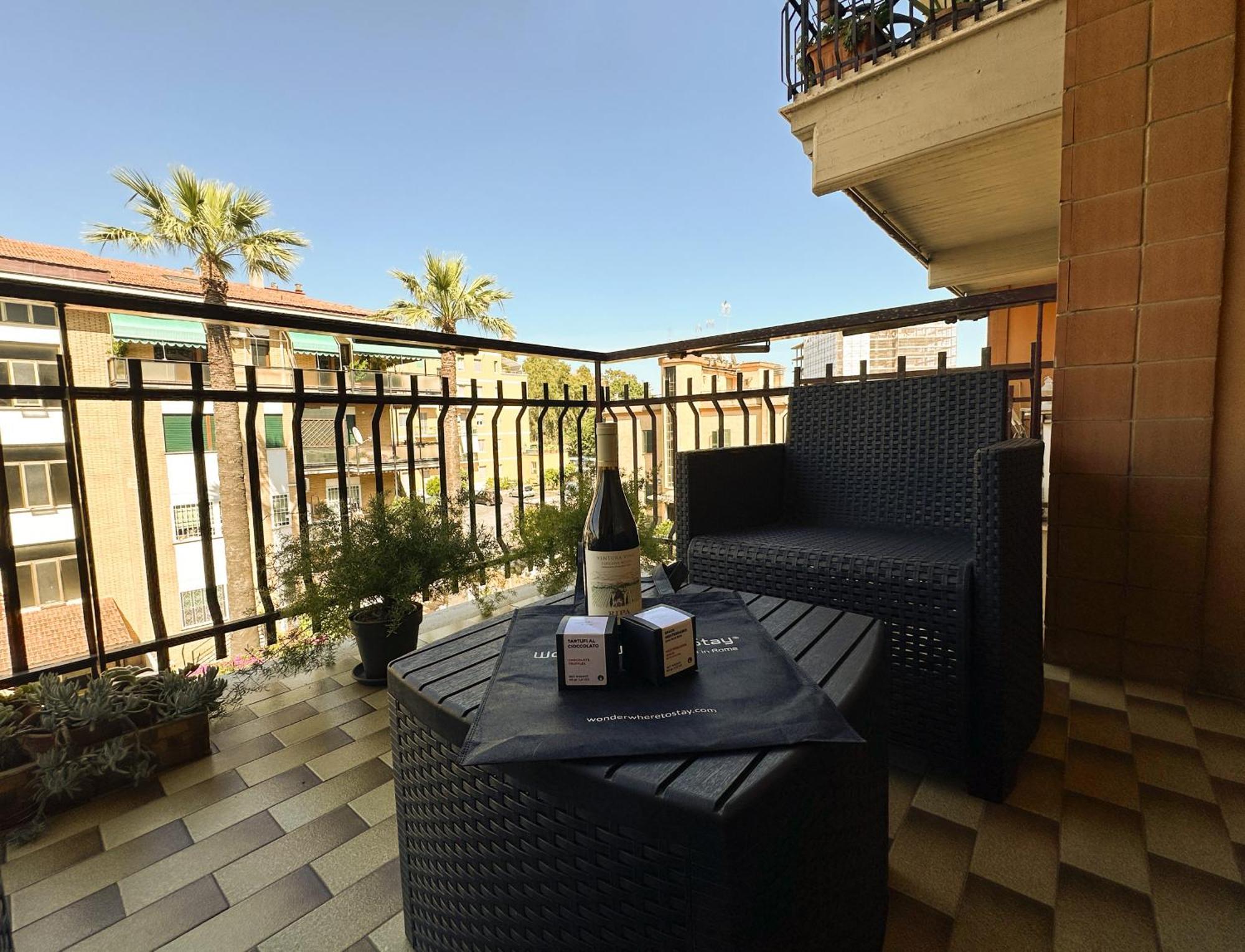 Luminous 2br Family In Residential Area Rome