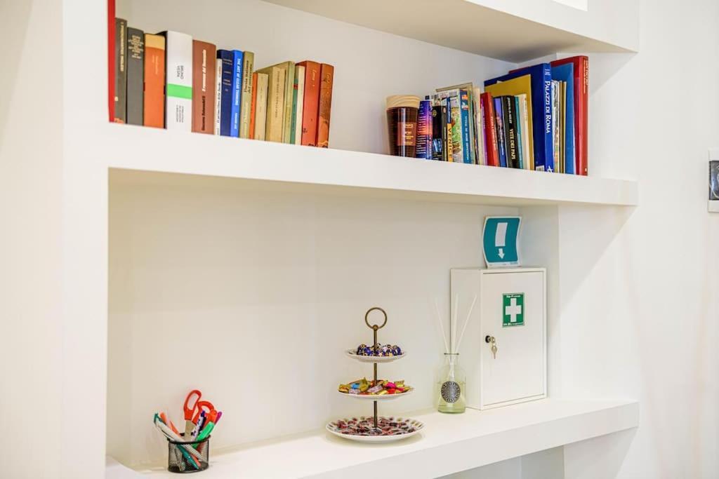 Riboty 10 - Suites 3 * Rome