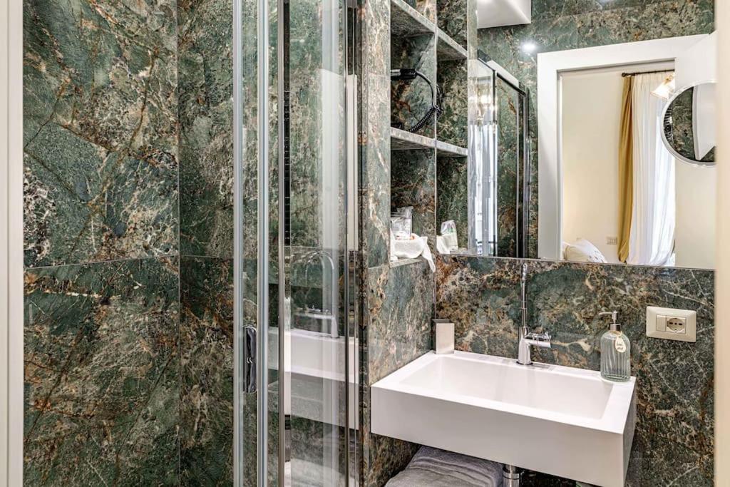 Apartment Riboty 10 - Suites 3 Rome