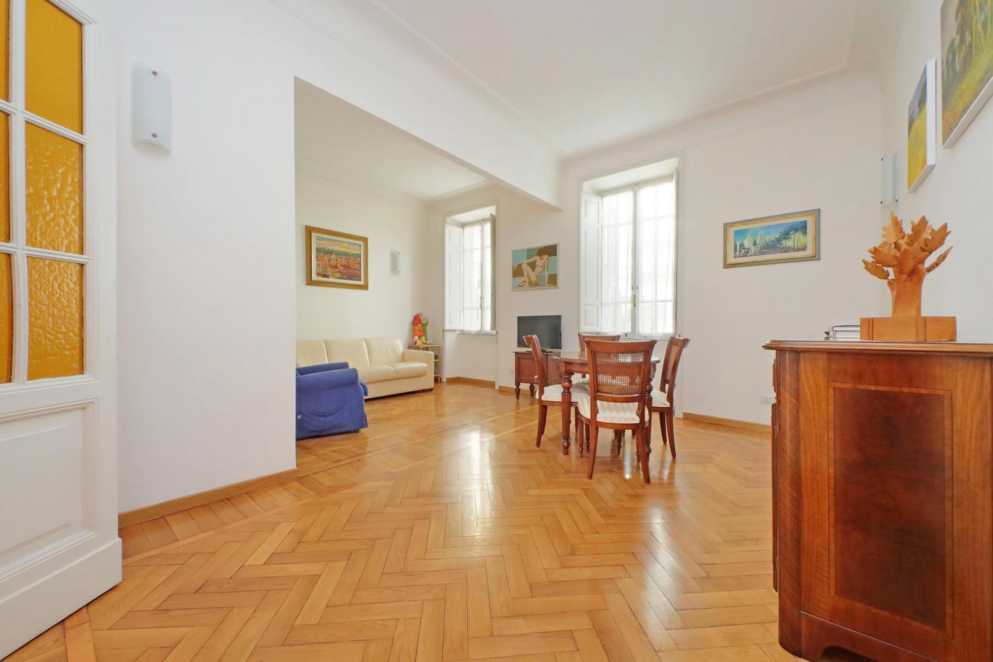 At The Vatican Ottaviano 2 Bedrooms 2 Baths Roma