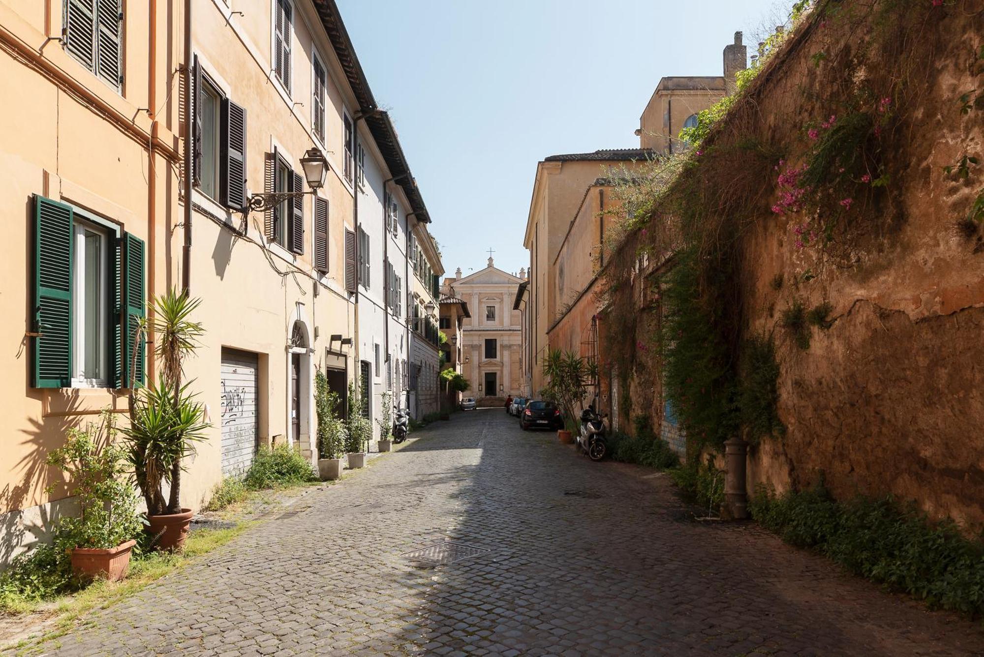 Sales - Fromhometorome * Rome