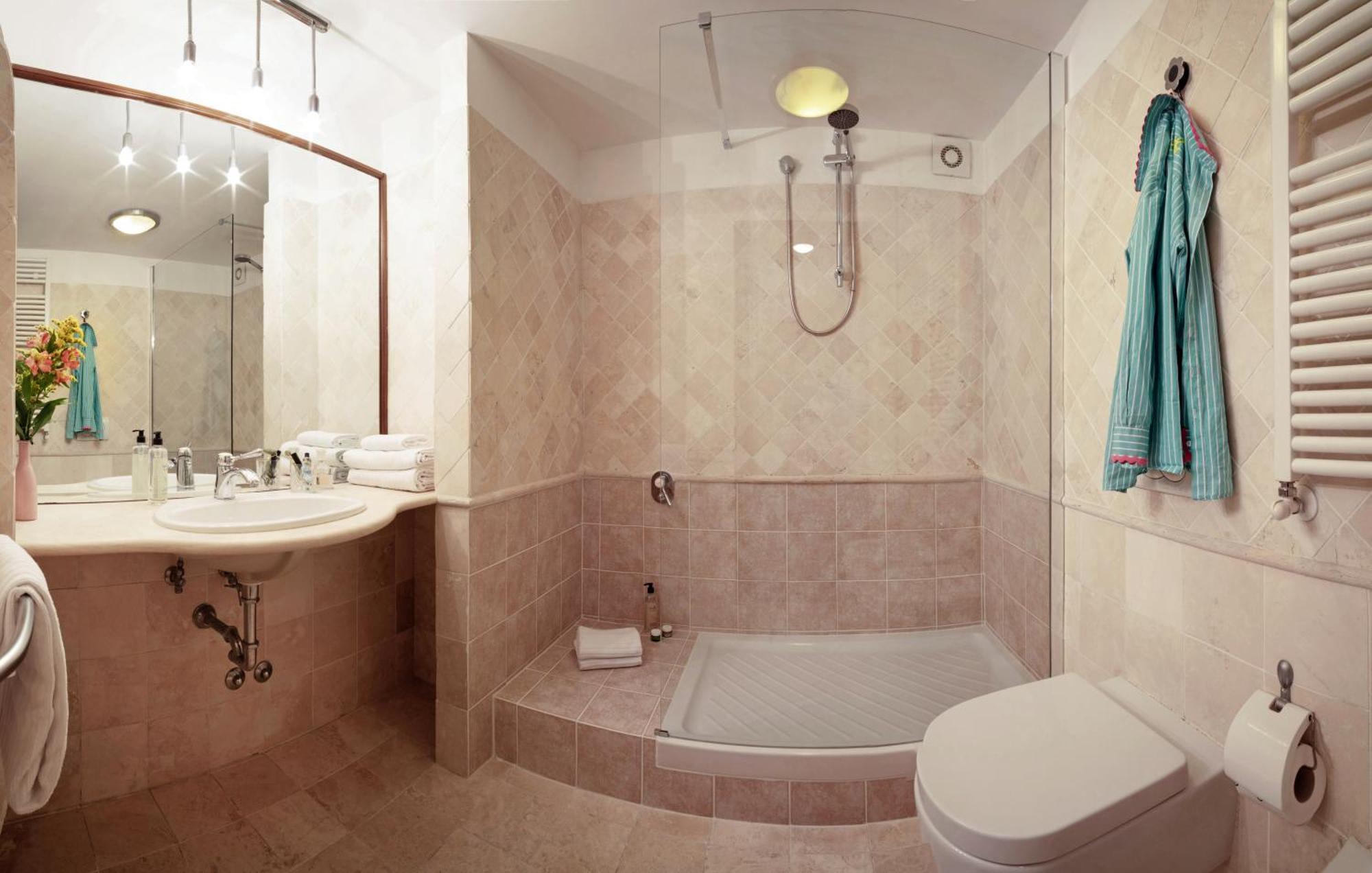 Trasteverehome - Artists Loft With Private Parking In Trastevere Roma