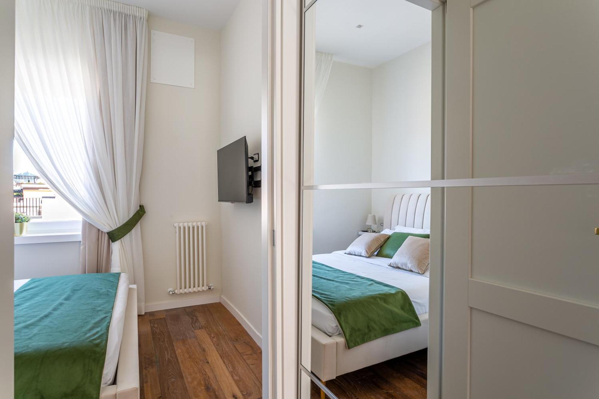 Iflat Luxury Penthouse Near Trevi Fountain Apartment