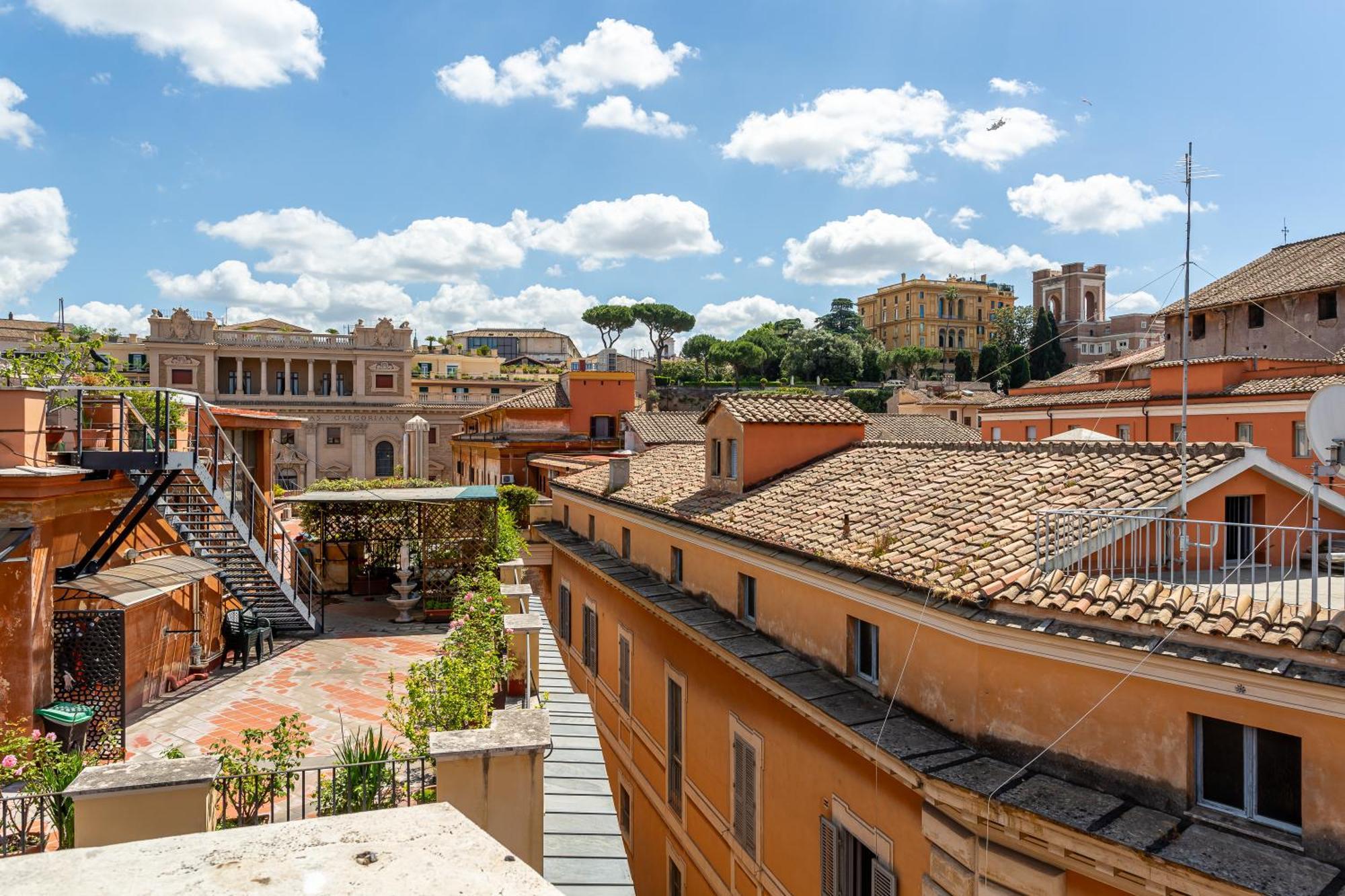 Iflat Luxury Penthouse Near Trevi Fountain Rome