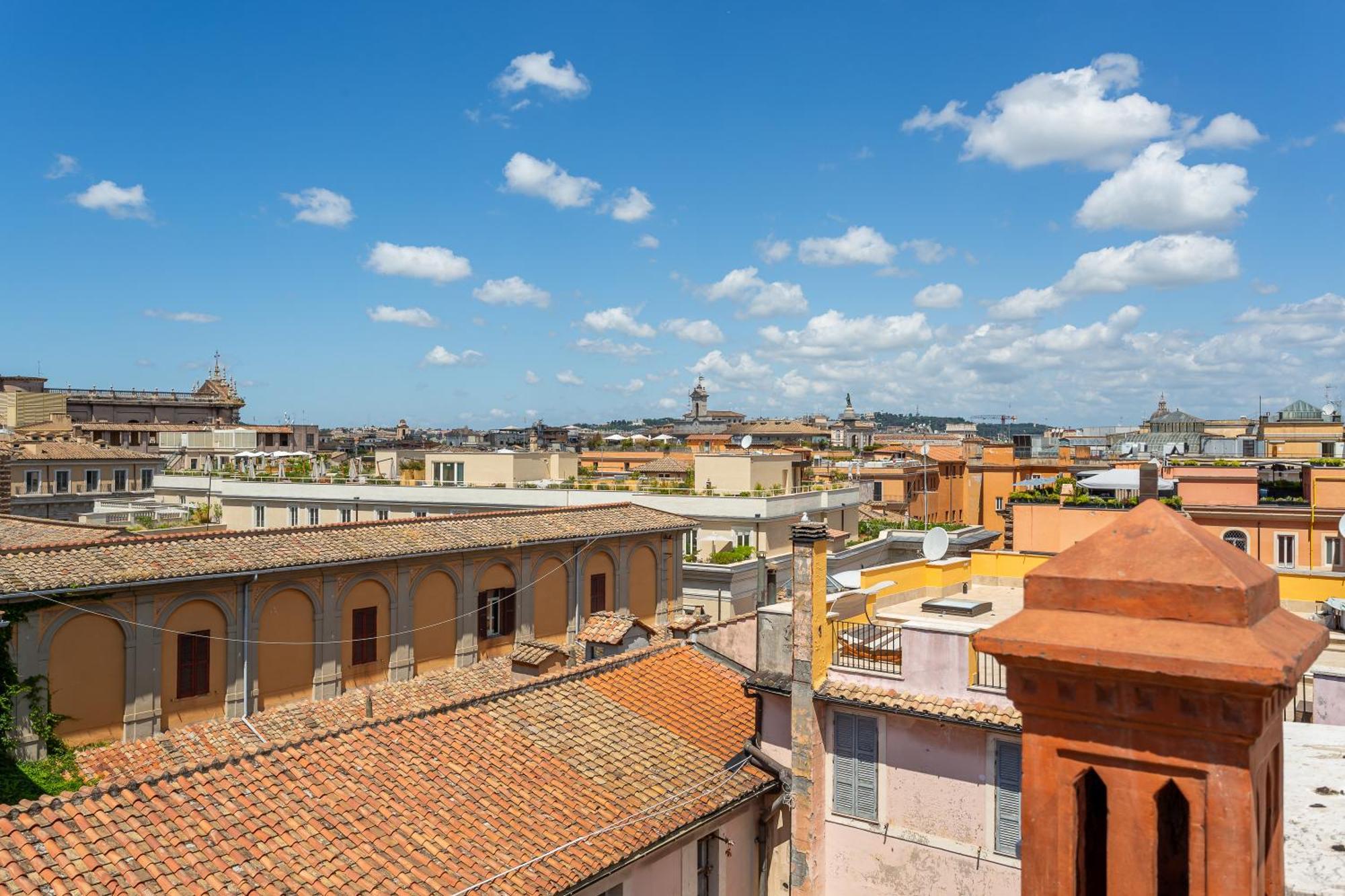 Apartment Iflat Luxury Penthouse Near Trevi Fountain