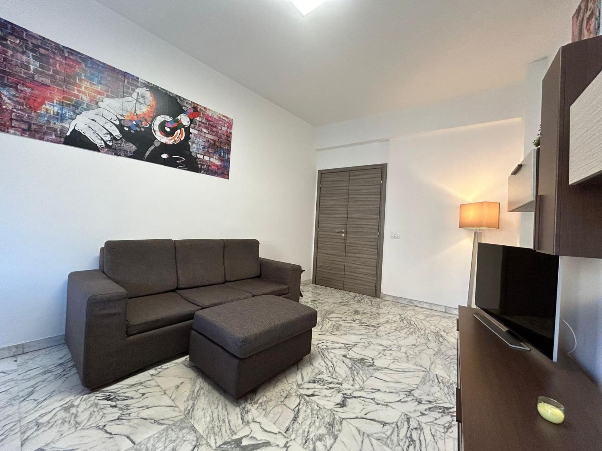 Prella House 50 Mt Da Metro B Jonio Apartment *