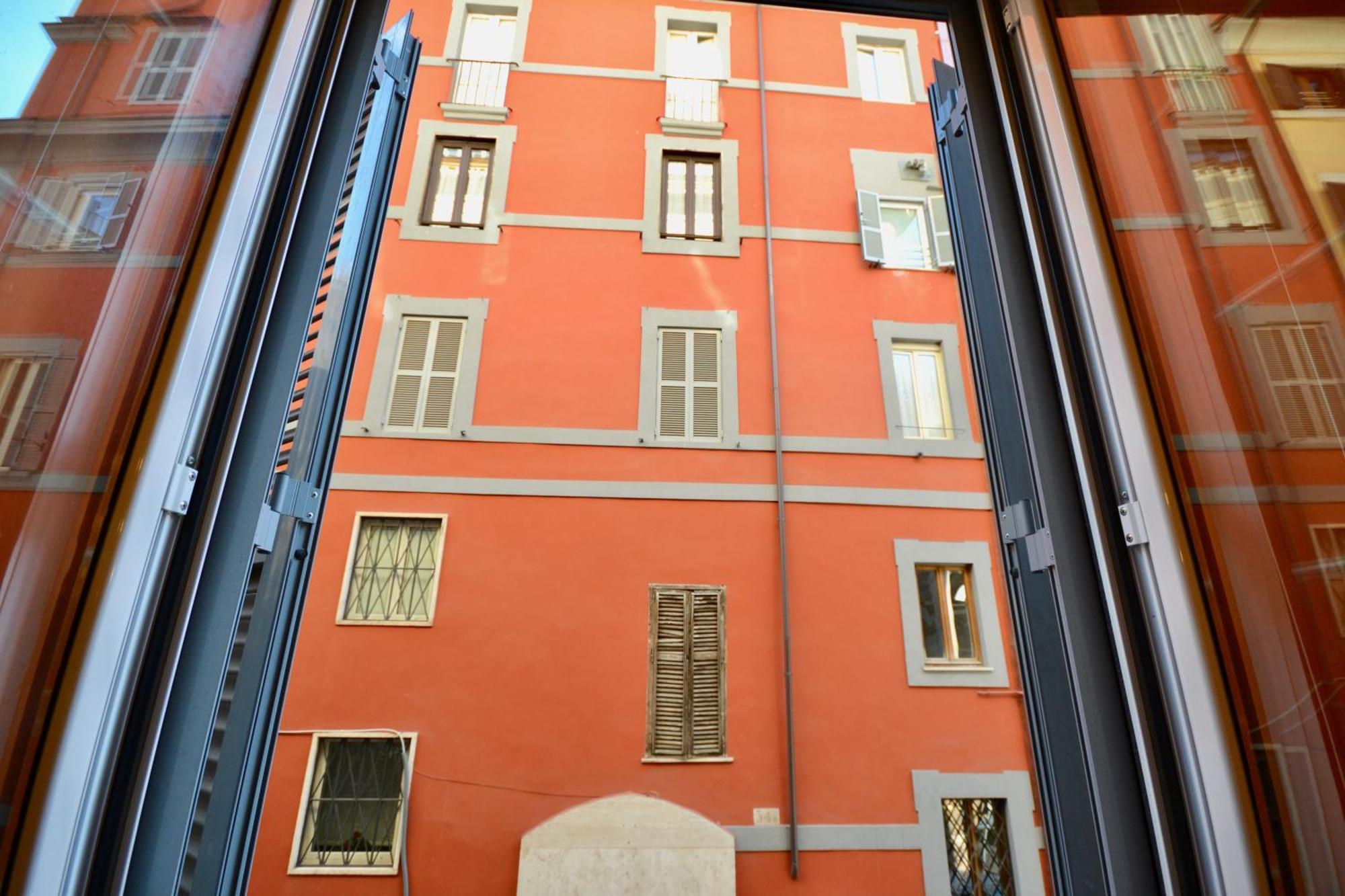 Casa Crispi By Hili