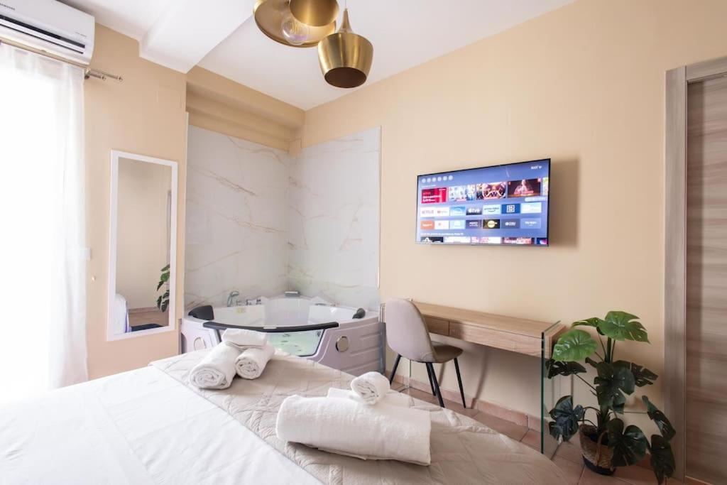 Vibe Red Rose Apartment *