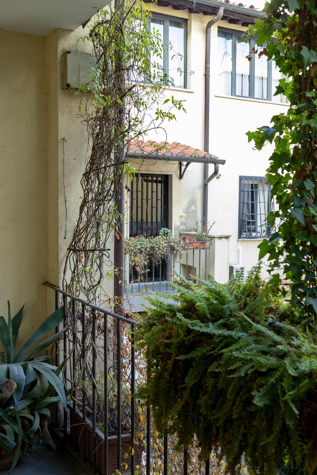 Views Of The Coliseum Apartment Rome