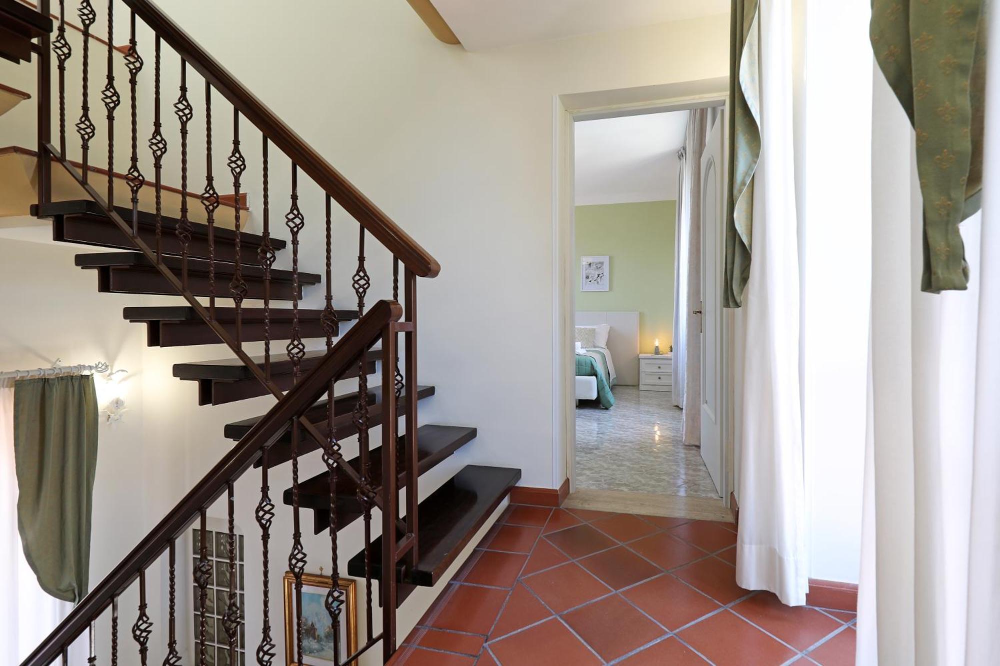 Con Piscina Villa