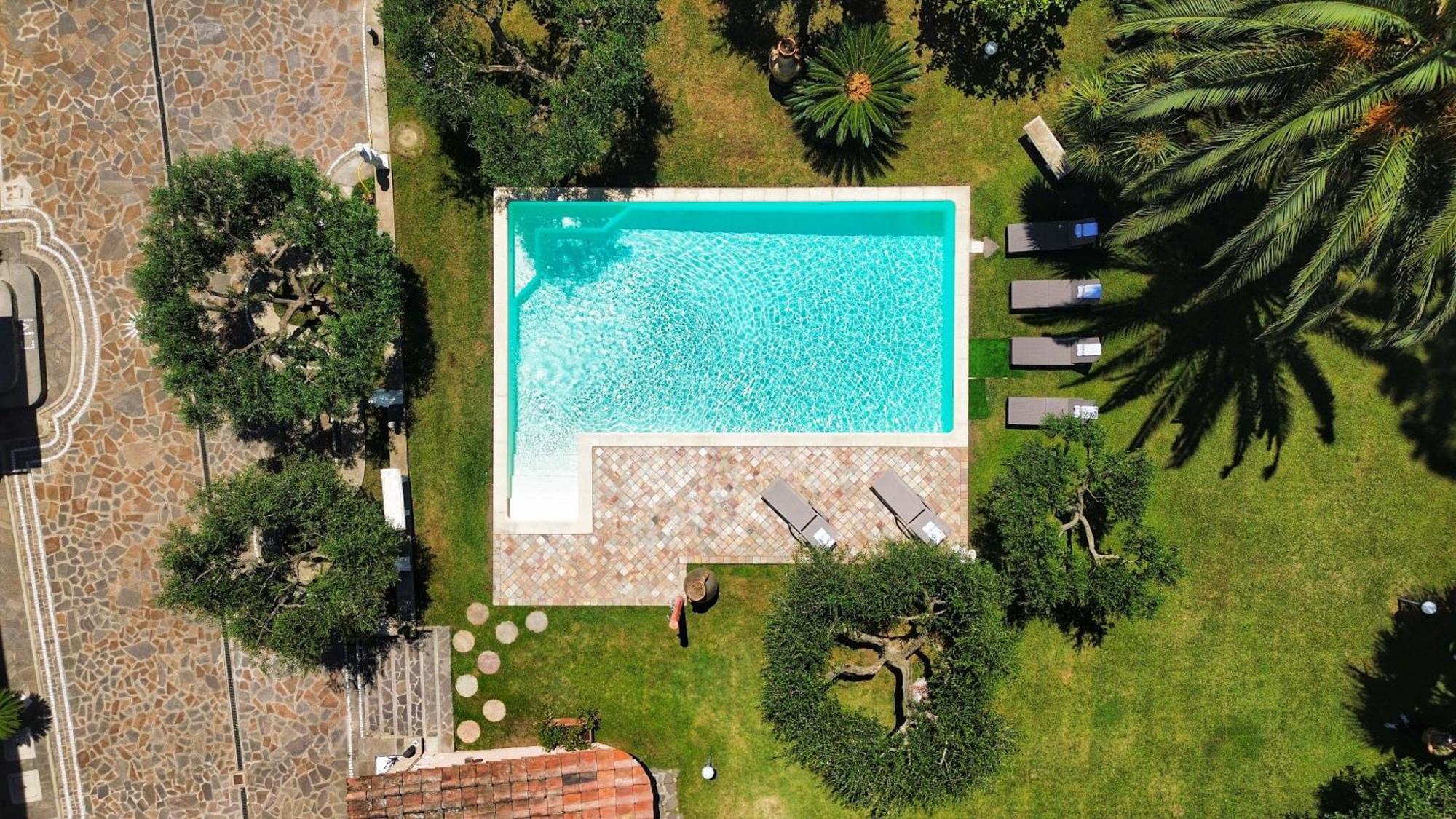 Con Piscina