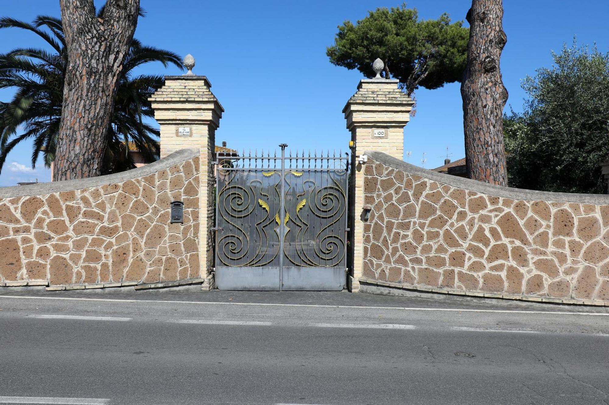 Villa Con Piscina *