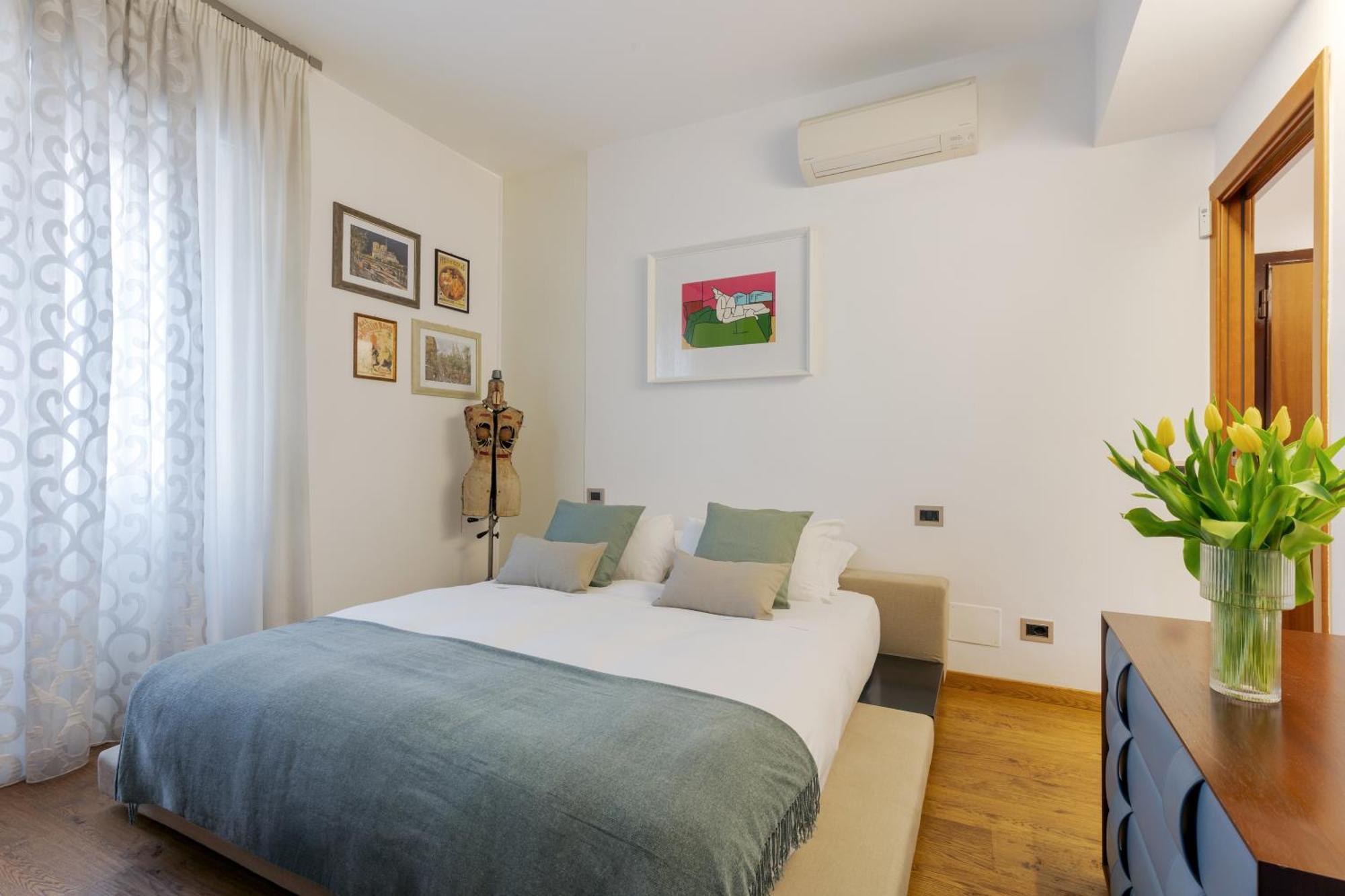 Elegant Escape Near The Vatican *