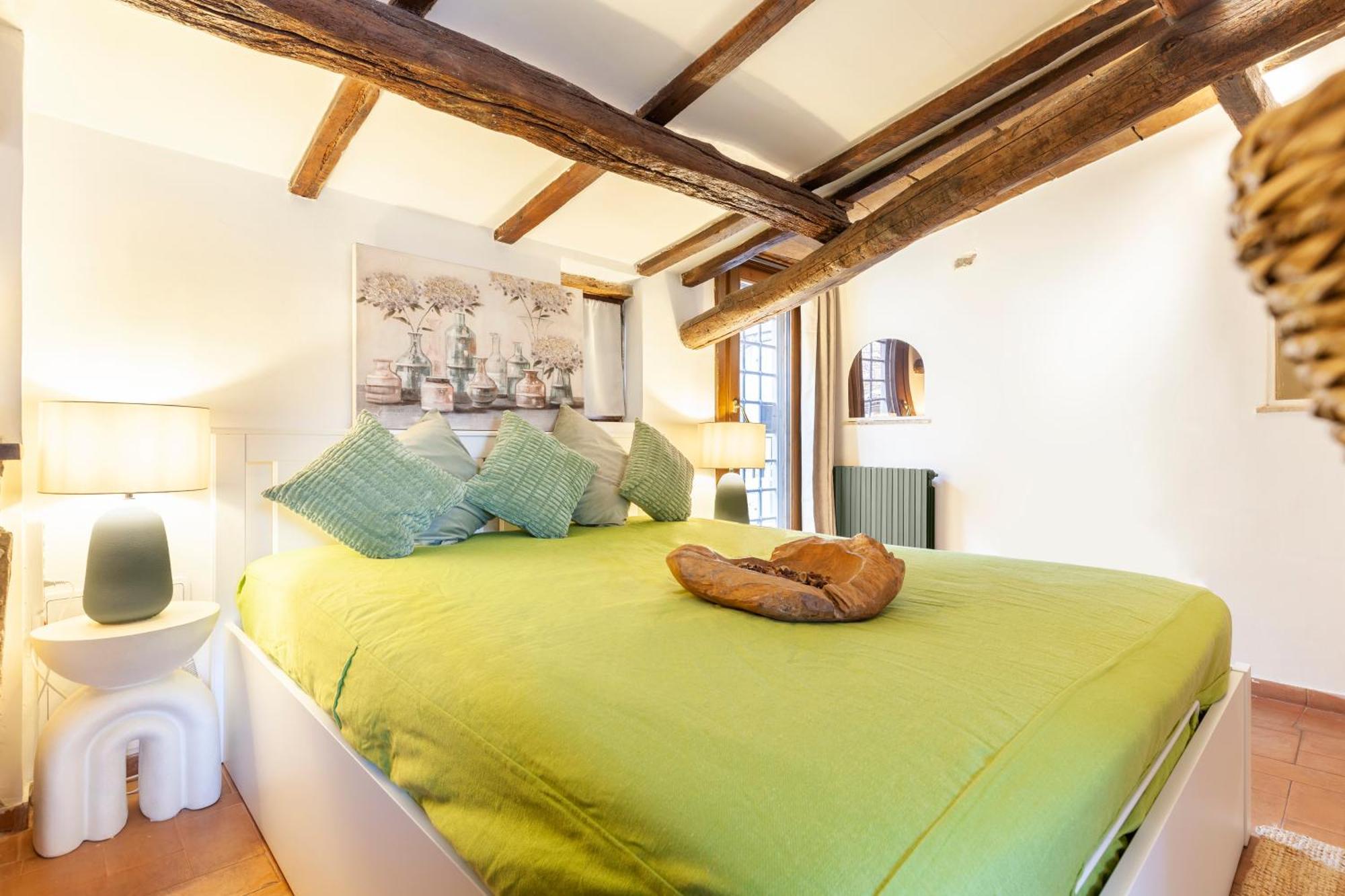 Navona Historic Lovely Terrace Apartment Rome