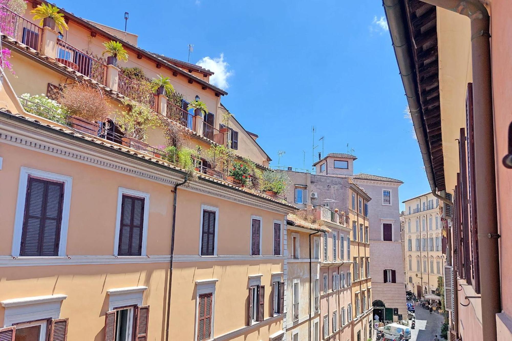 Magical Navona Duplex With Terrace By Halldis Rome