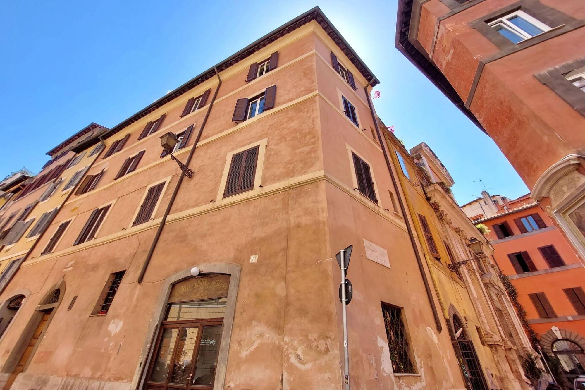 Magical Navona Duplex With Terrace By Halldis * Rome