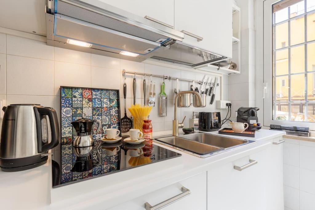 Apartment Luxurious Of The Antiquarian At Spanish Steps