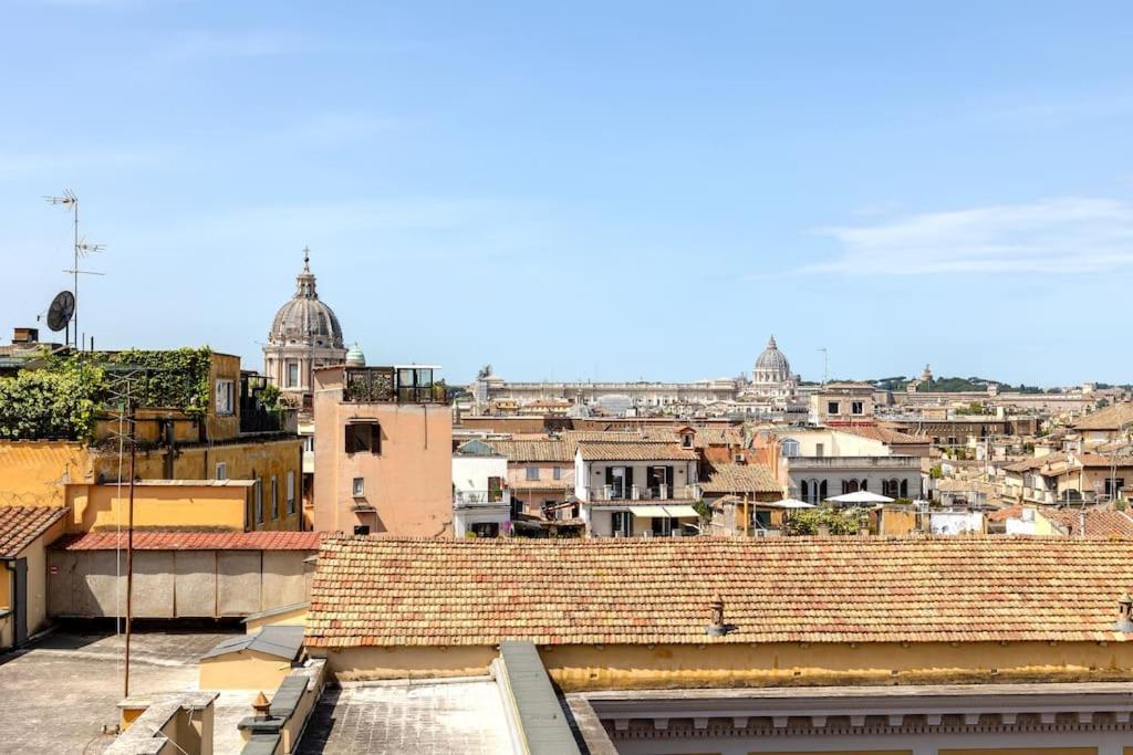 Luxurious Of The Antiquarian At Spanish Steps *