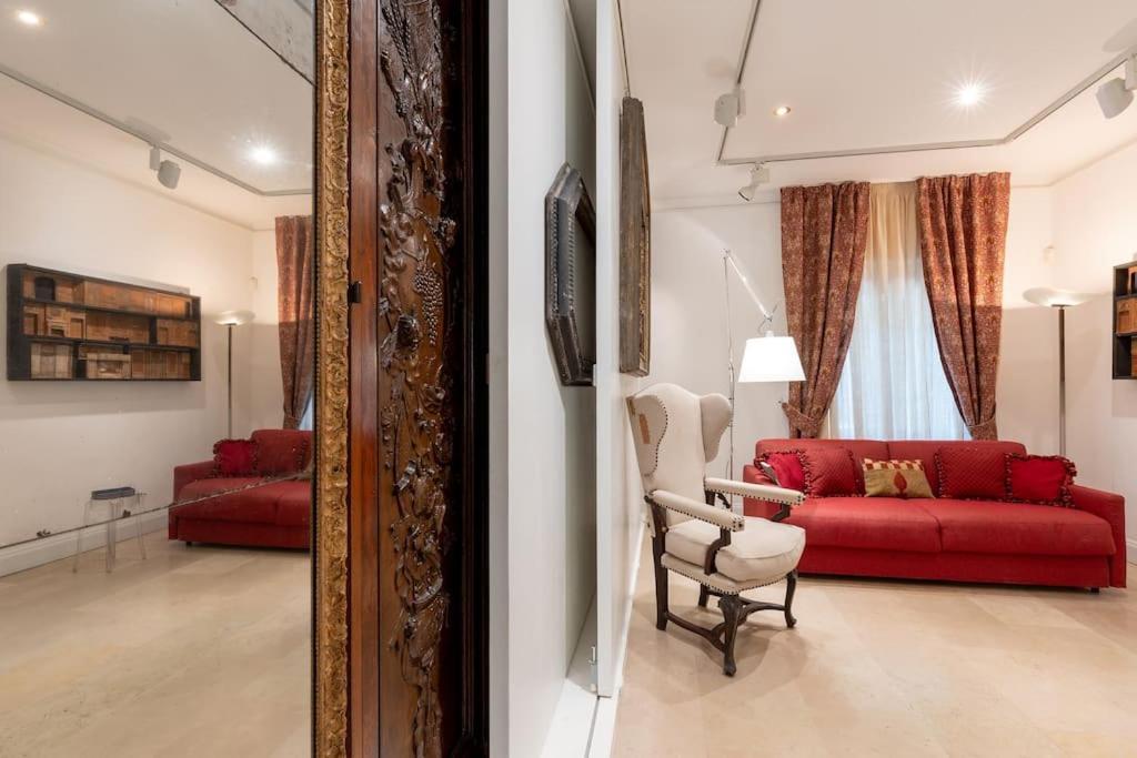 Apartment Luxurious Of The Antiquarian At Spanish Steps *