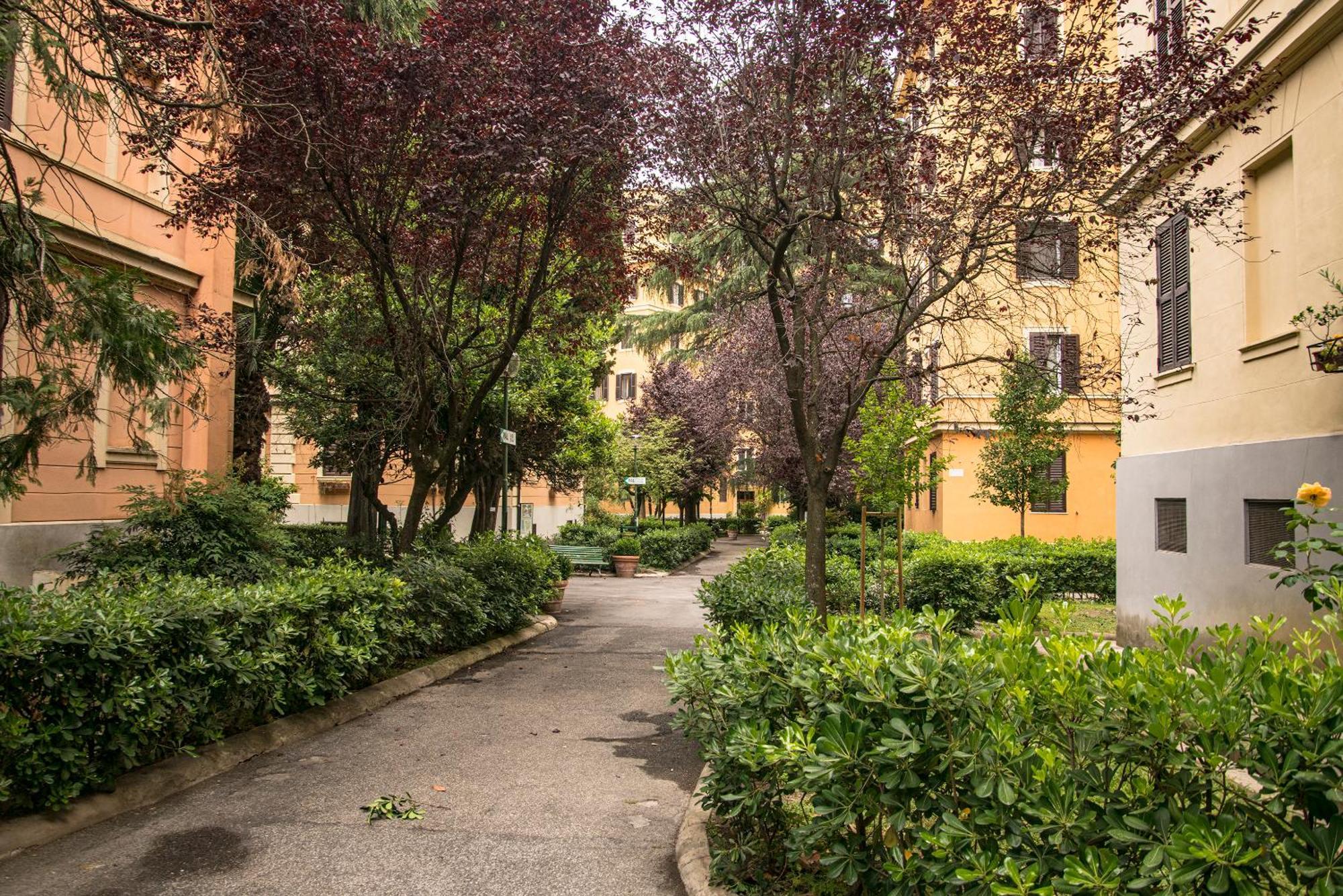 Esa Flaminio Rome