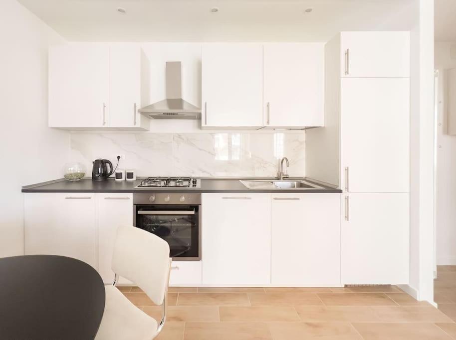 Cozy & Chic - Piazza Bologna Apartment