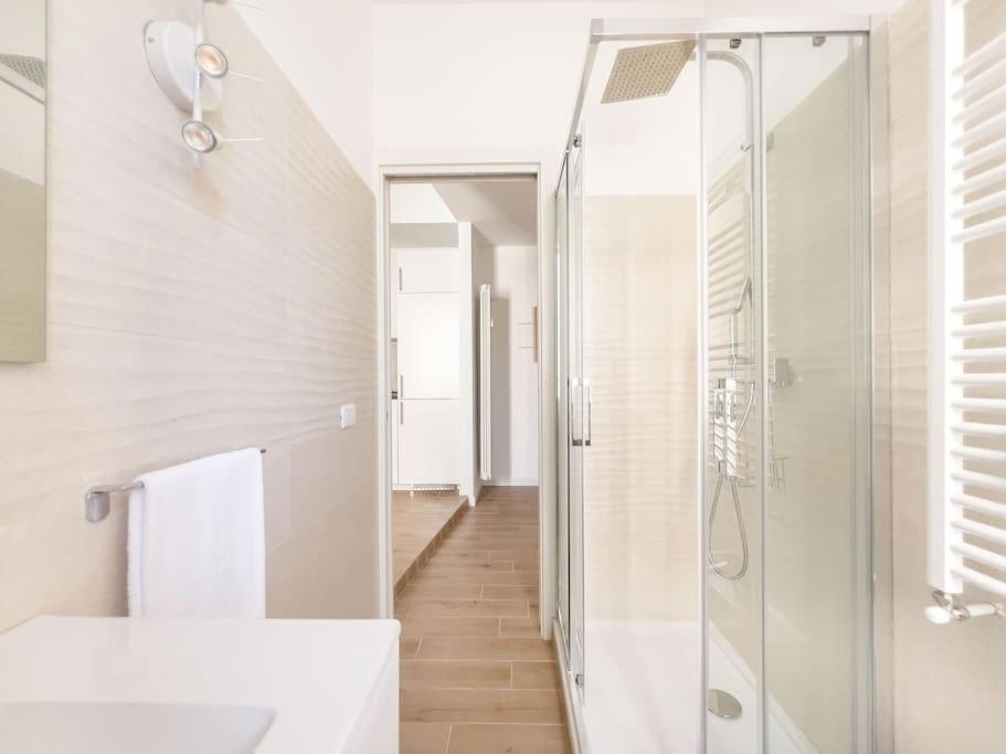 Cozy & Chic - Piazza Bologna Apartment