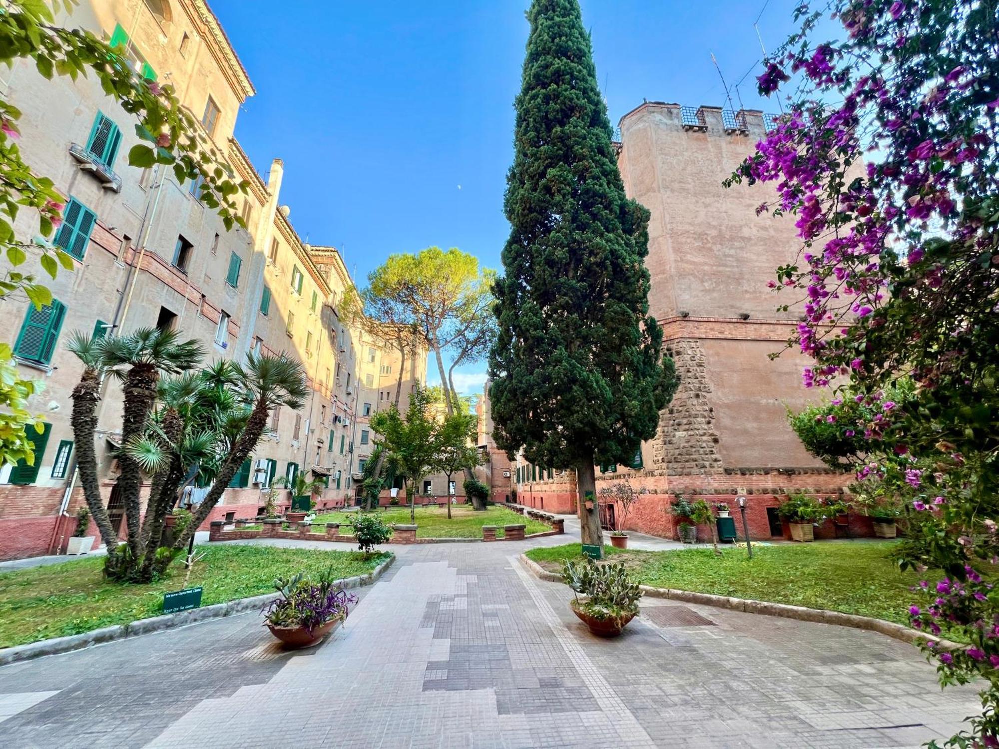 Apartment Alileo At The Vatican *
