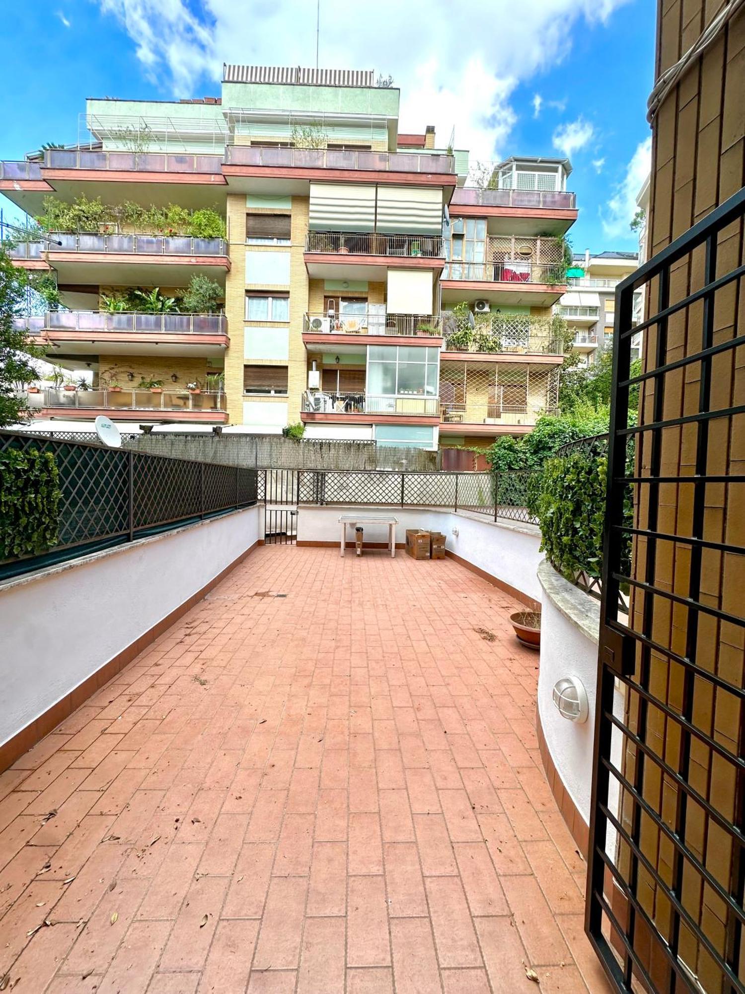 Delizioso Sulla Cassia Apartamento