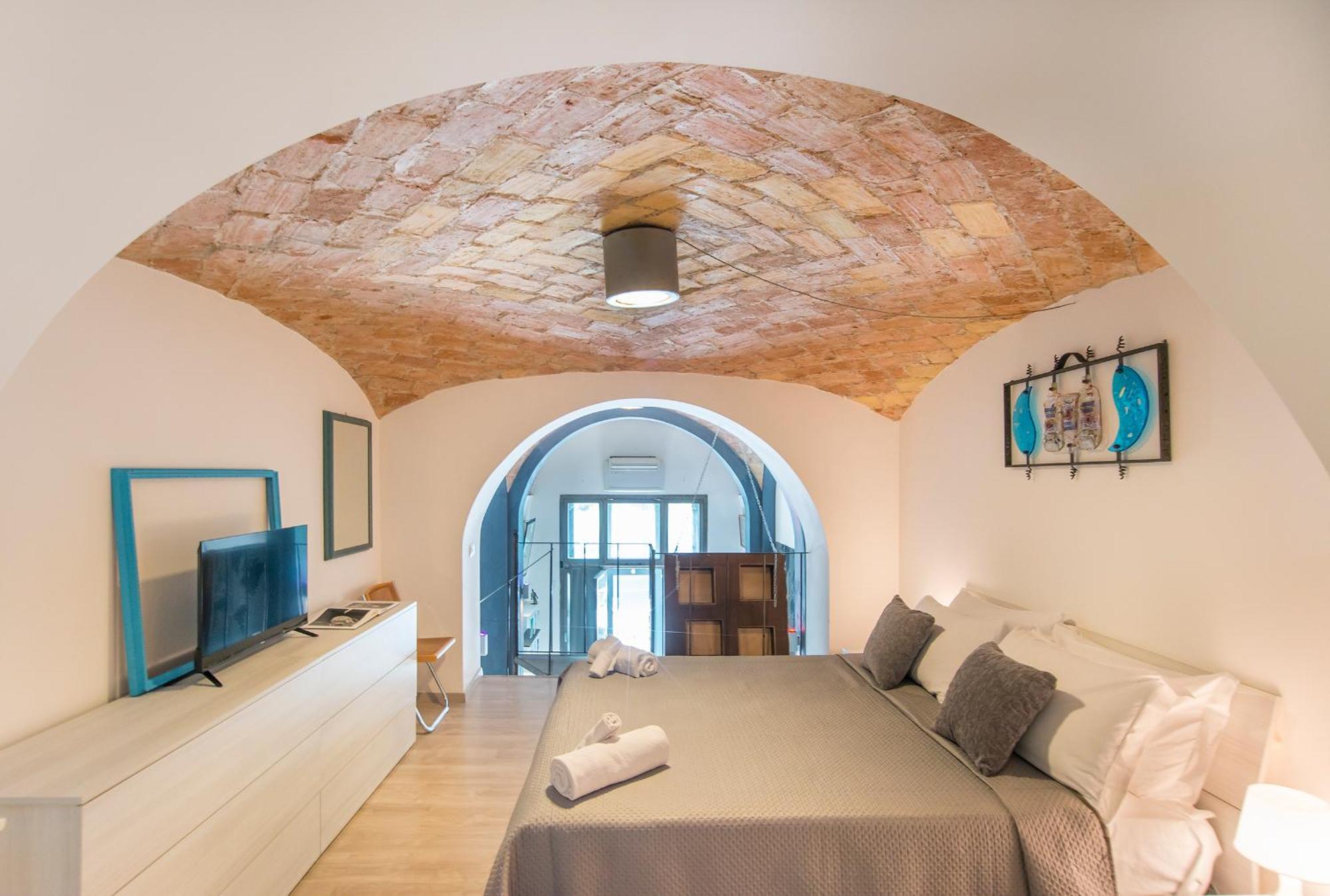 Apartment The Loft Gallery By Giulia