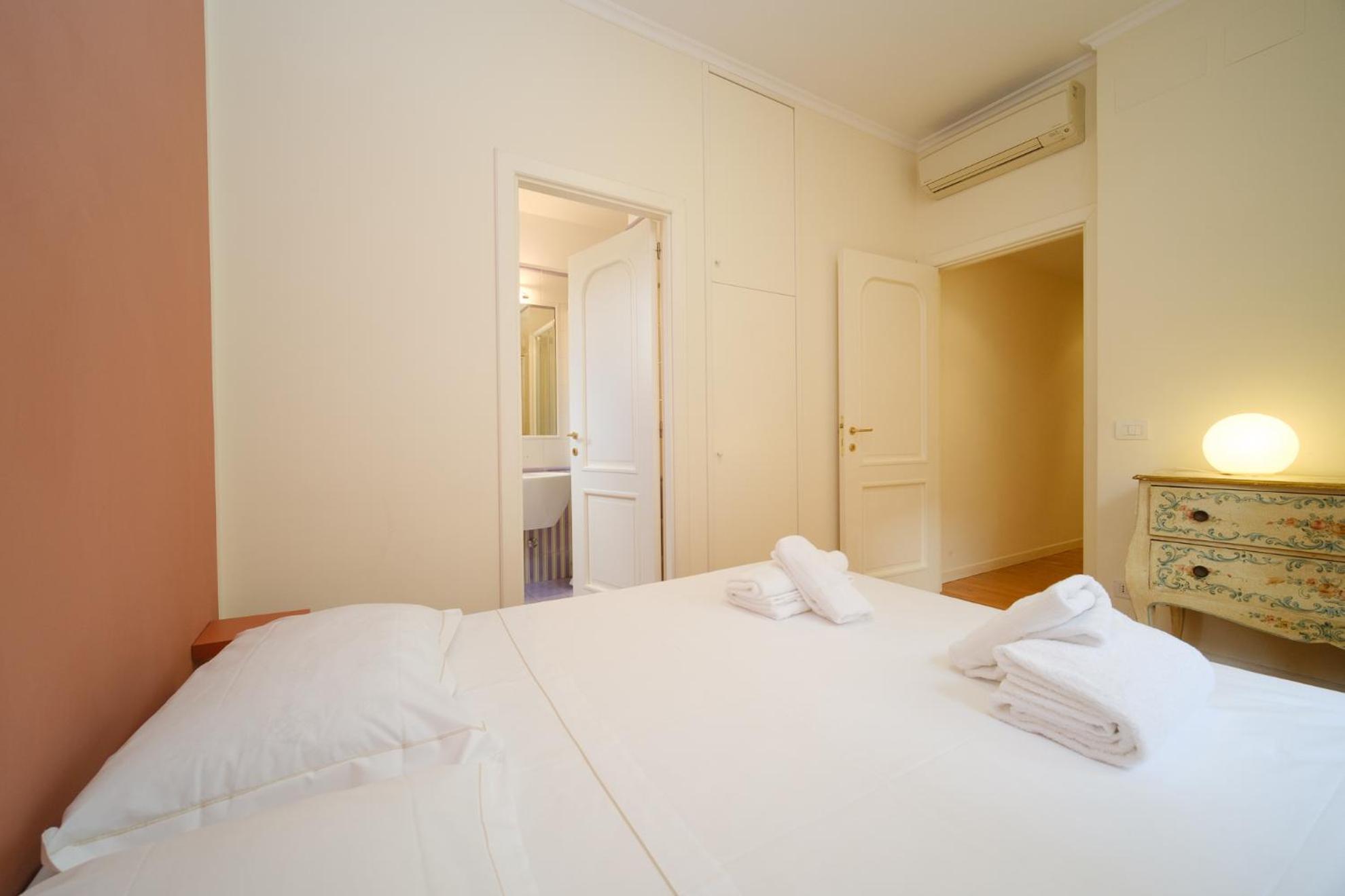 Elisa's Trevi Fountain Buddyrent Appartement Rome