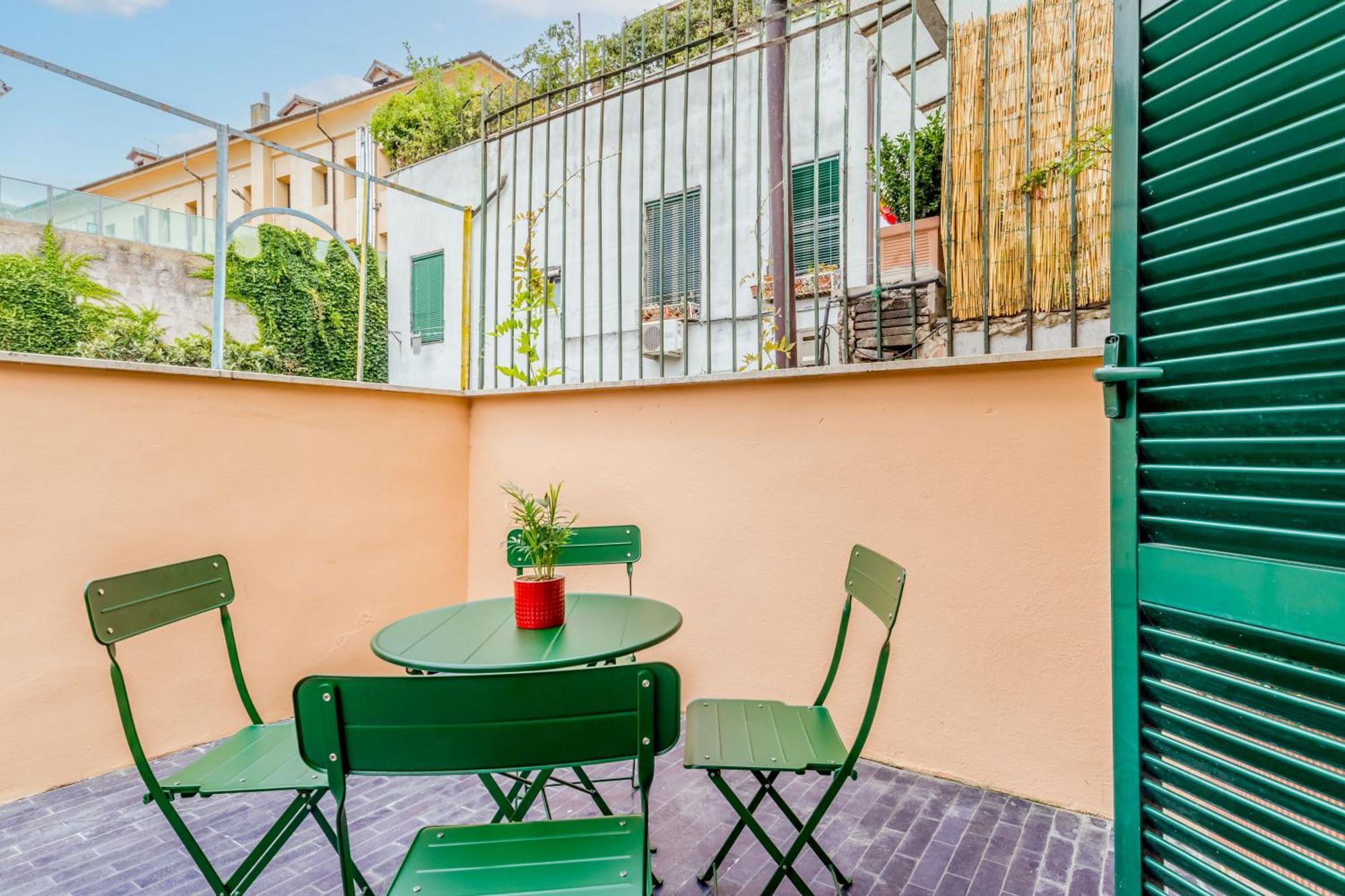 Sales In Trastevere Appartement *