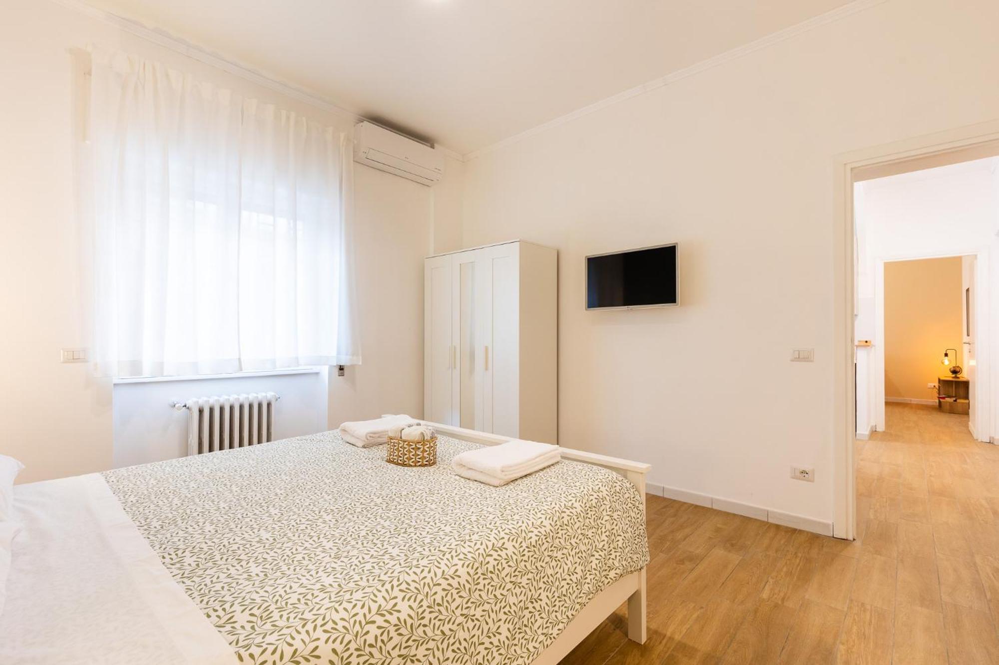 Gemelli Di Fausto, Intera Casa Rome