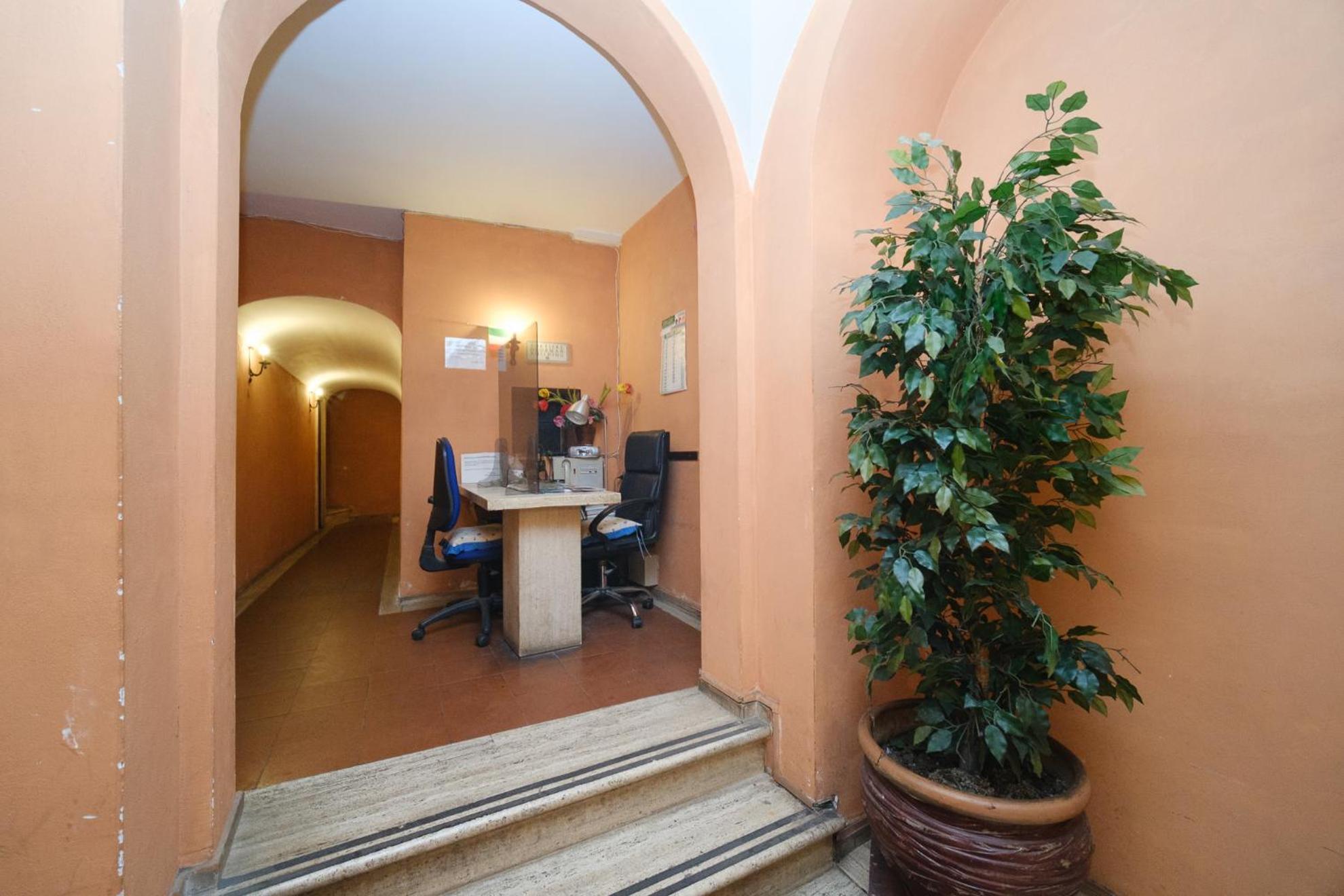 Apartment Pantheon's Arch By Buddyrent Rome