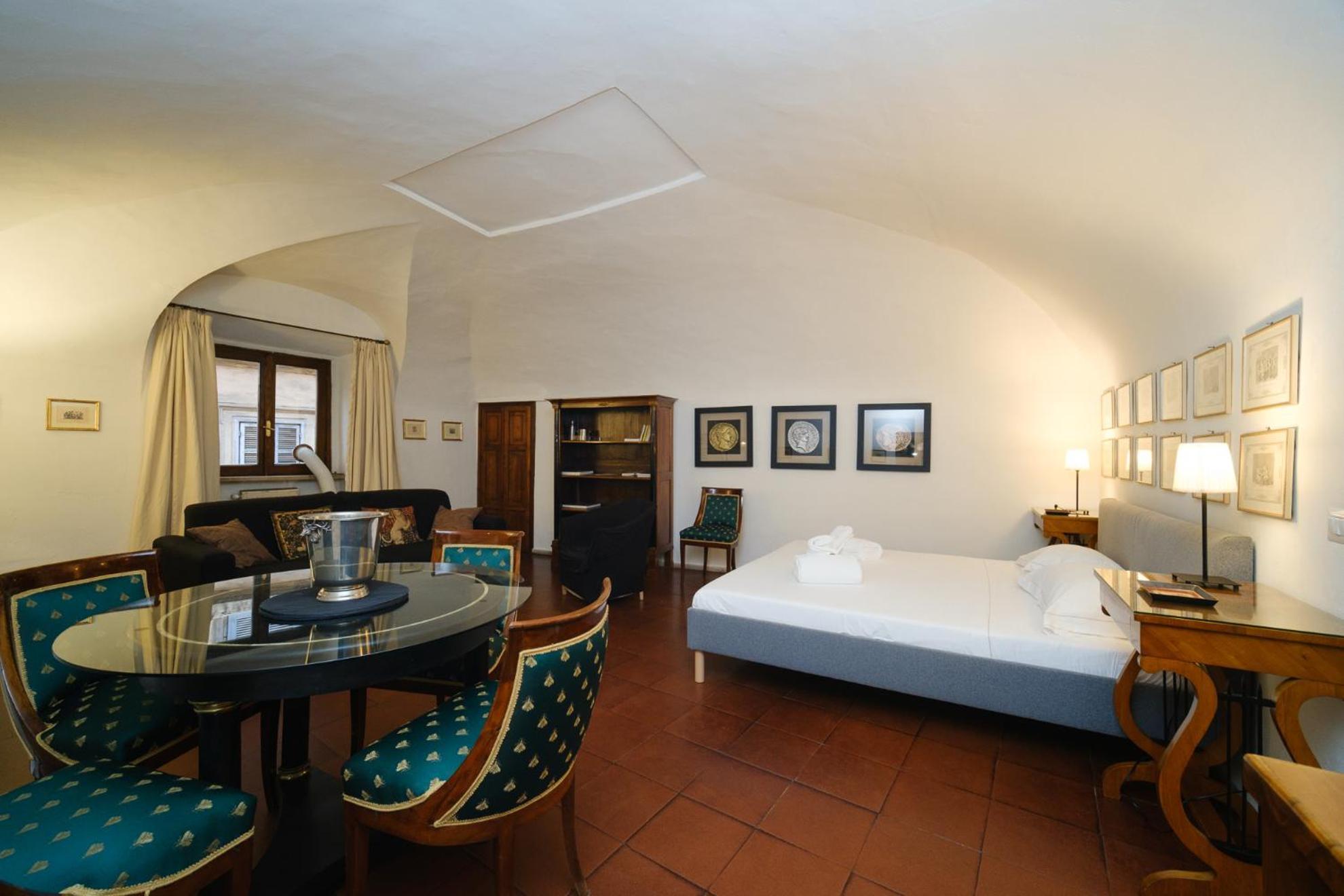 Apartment Pantheon's Arch By Buddyrent Rome