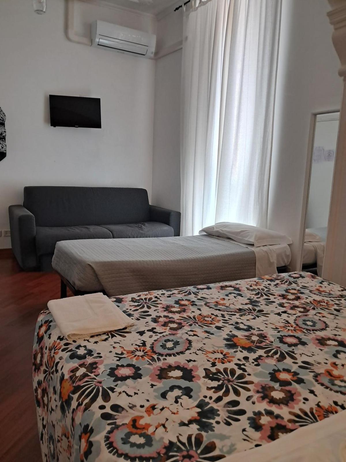 Domus Filiberto Guest house *