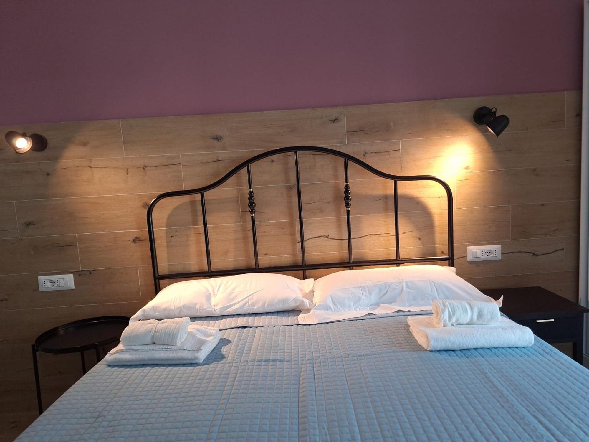 Guest house Antonino Pio 2 *