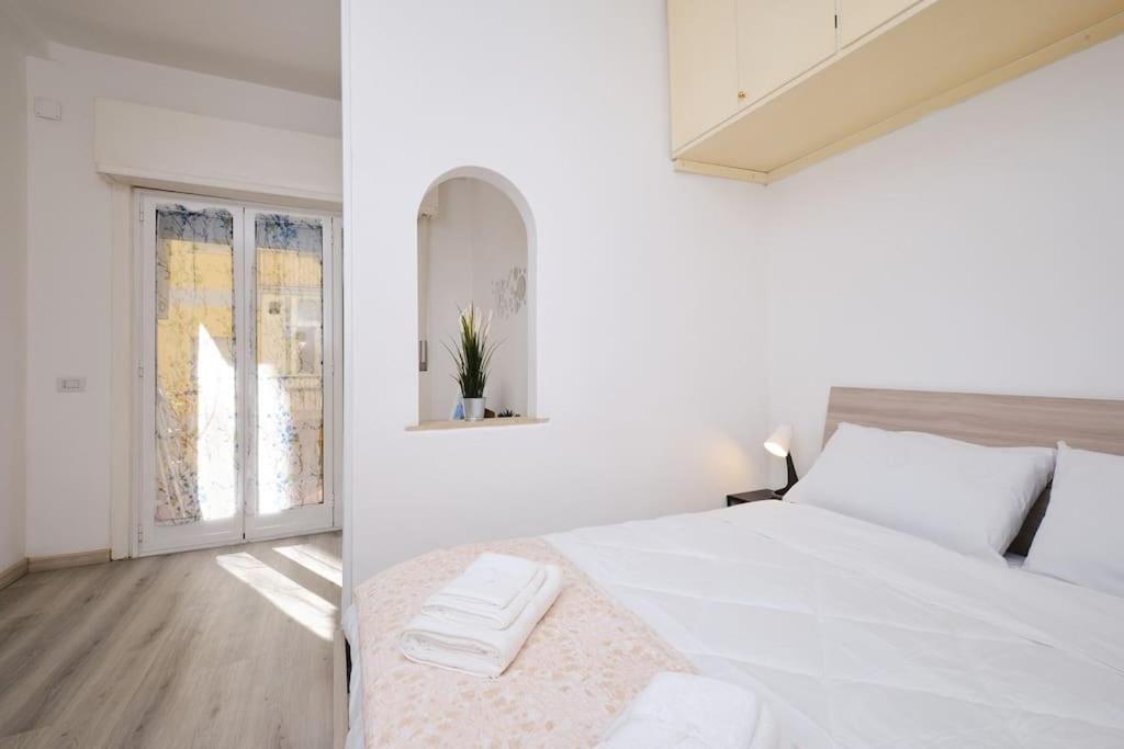 Apartment Tuscolana Blu - Grazioso Monolocale